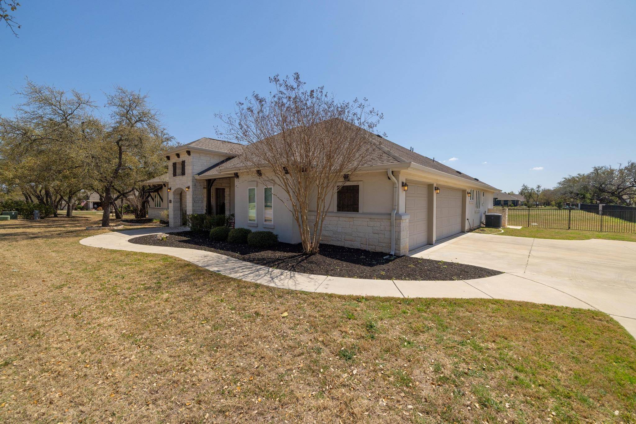Leander, TX 78641,221 Highland Oaks