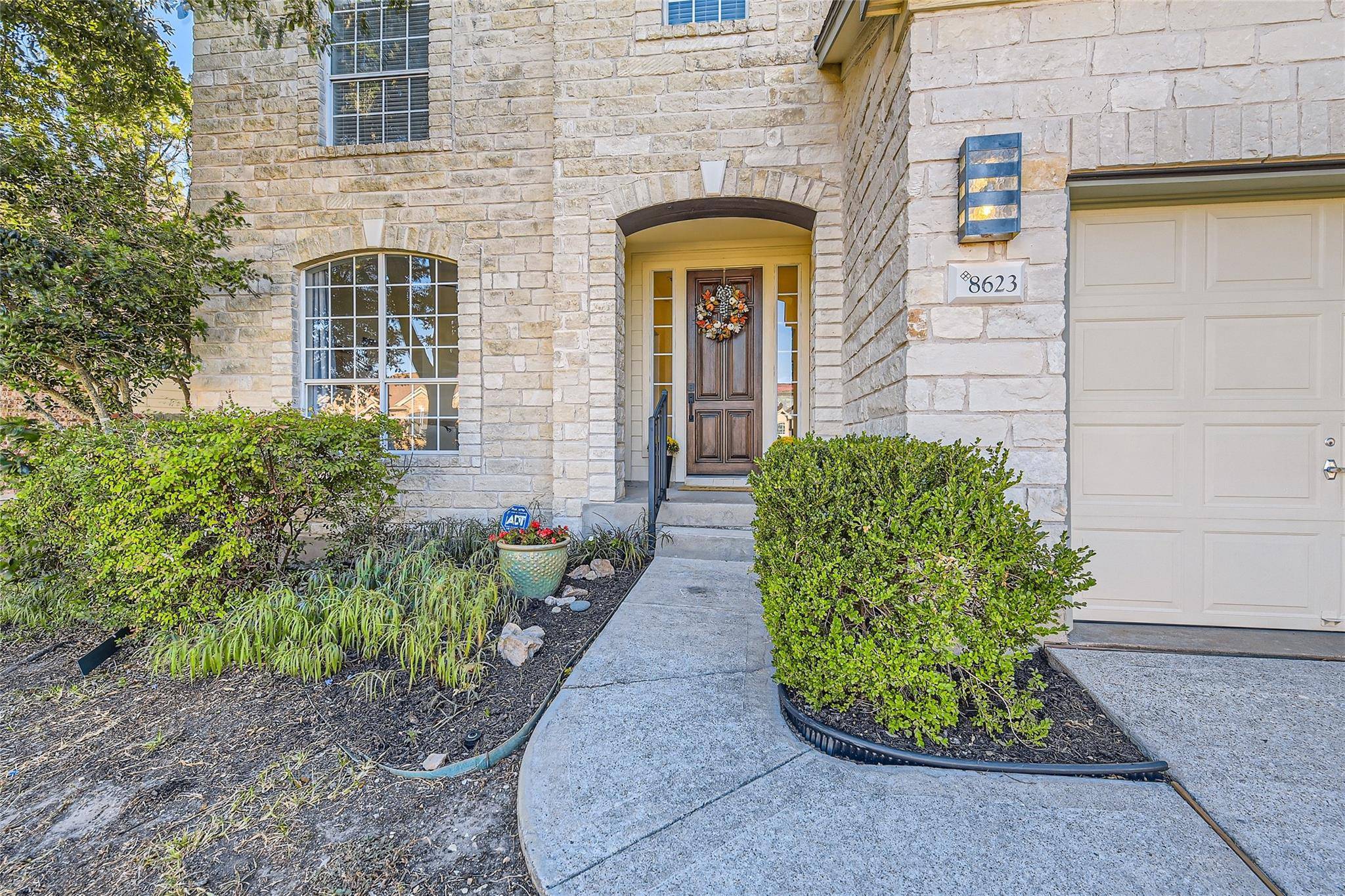 Austin, TX 78736,8623 Foggy Mountain DR