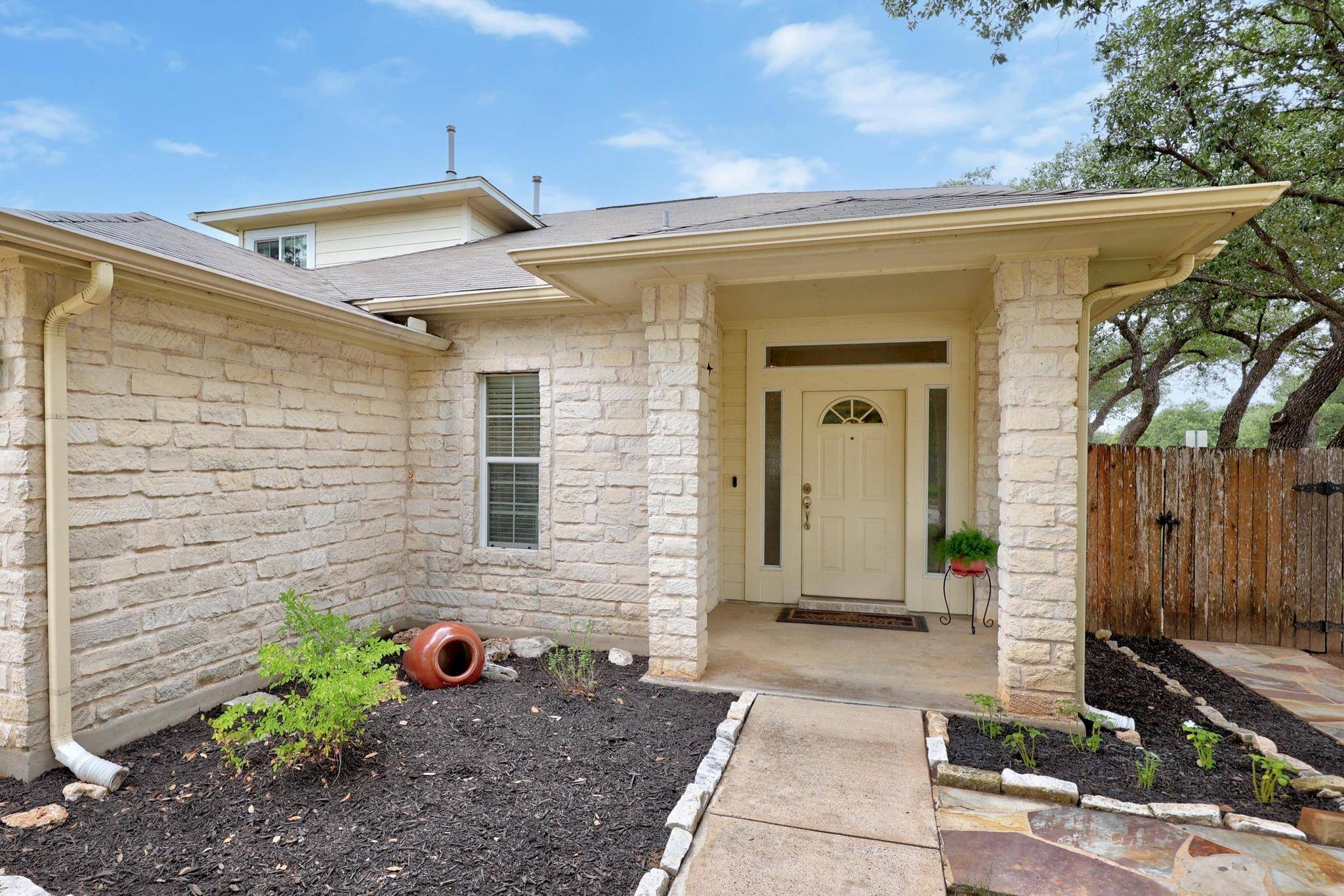 Round Rock, TX 78681,3462 Flowstone LN