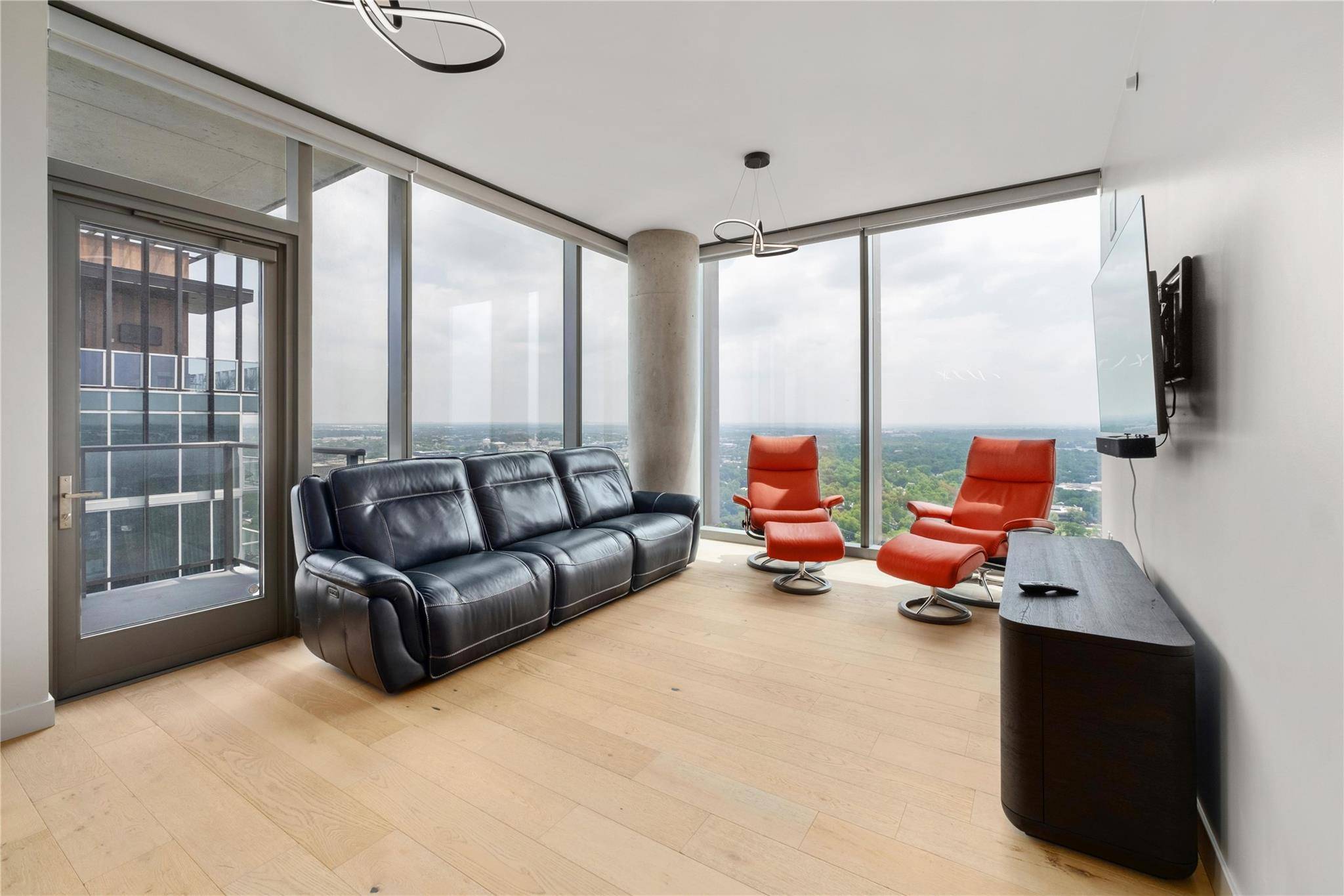 Austin, TX 78701,44 East Ave #2907