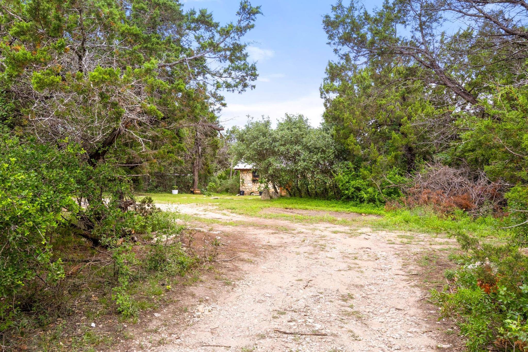Austin, TX 78736,8100 Kuhn DR
