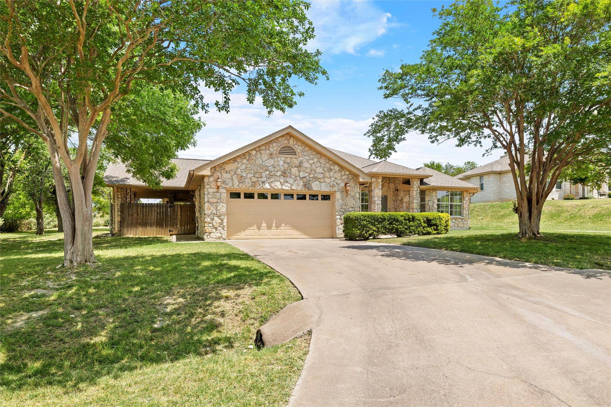 Dripping Springs, TX 78620,115 Greenridge LN