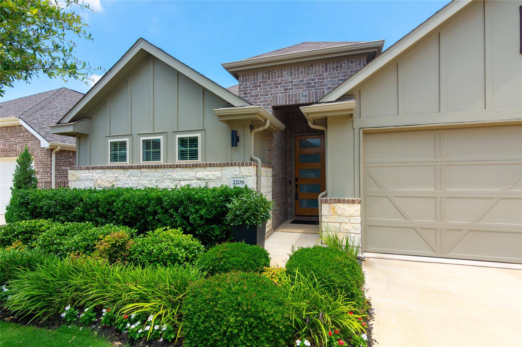 Leander, TX 78641,2208 McClendon TRL