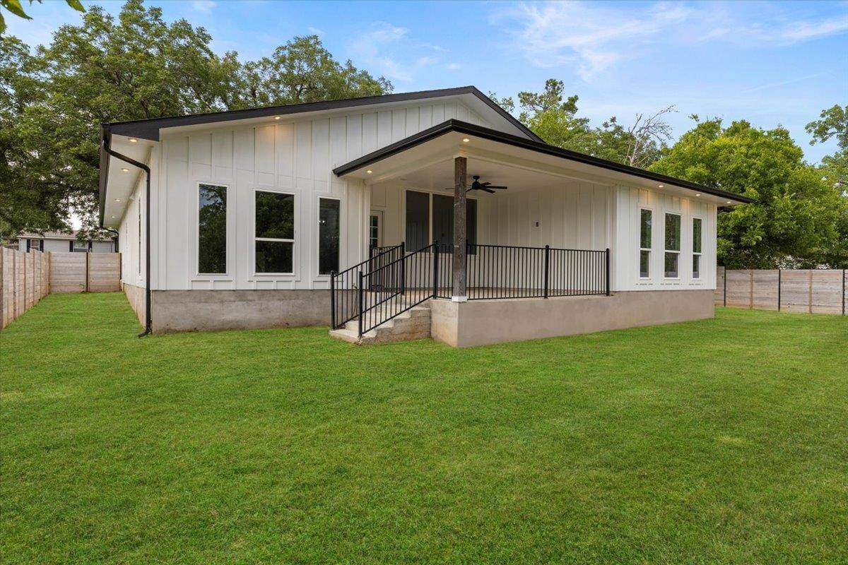 Elgin, TX 78621,108 Bill ST