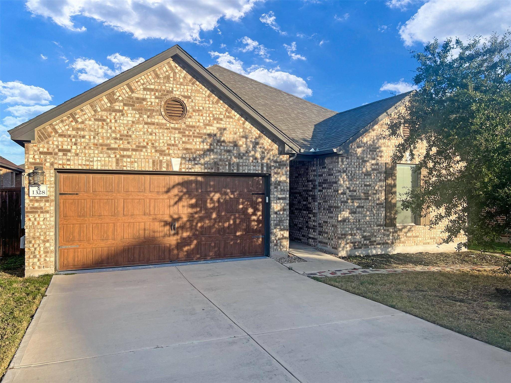 Leander, TX 78641,1328 Backcountry DR