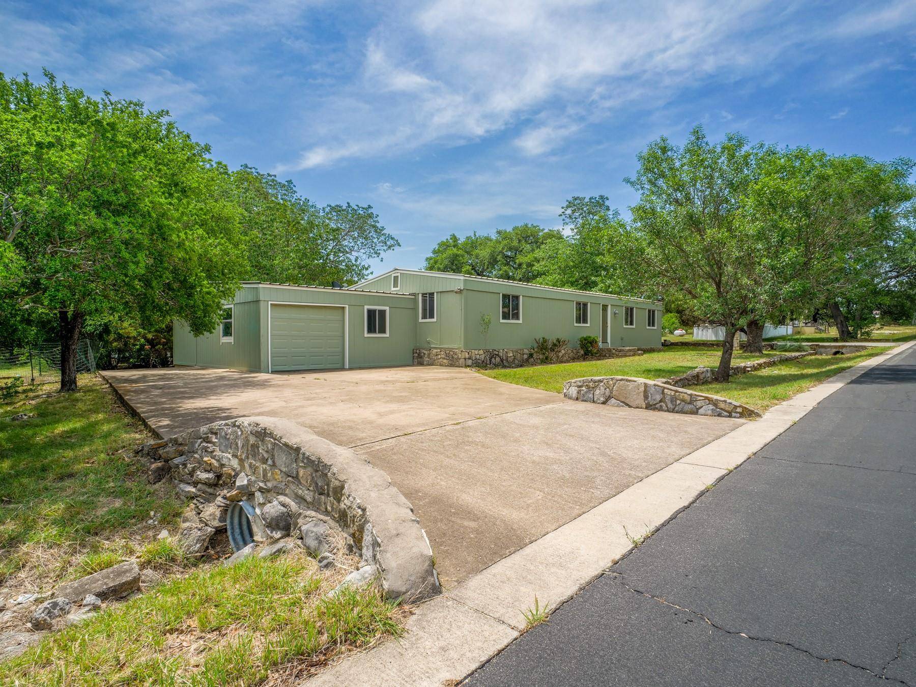 Horseshoe Bay, TX 78657,1605 Colonneh ST