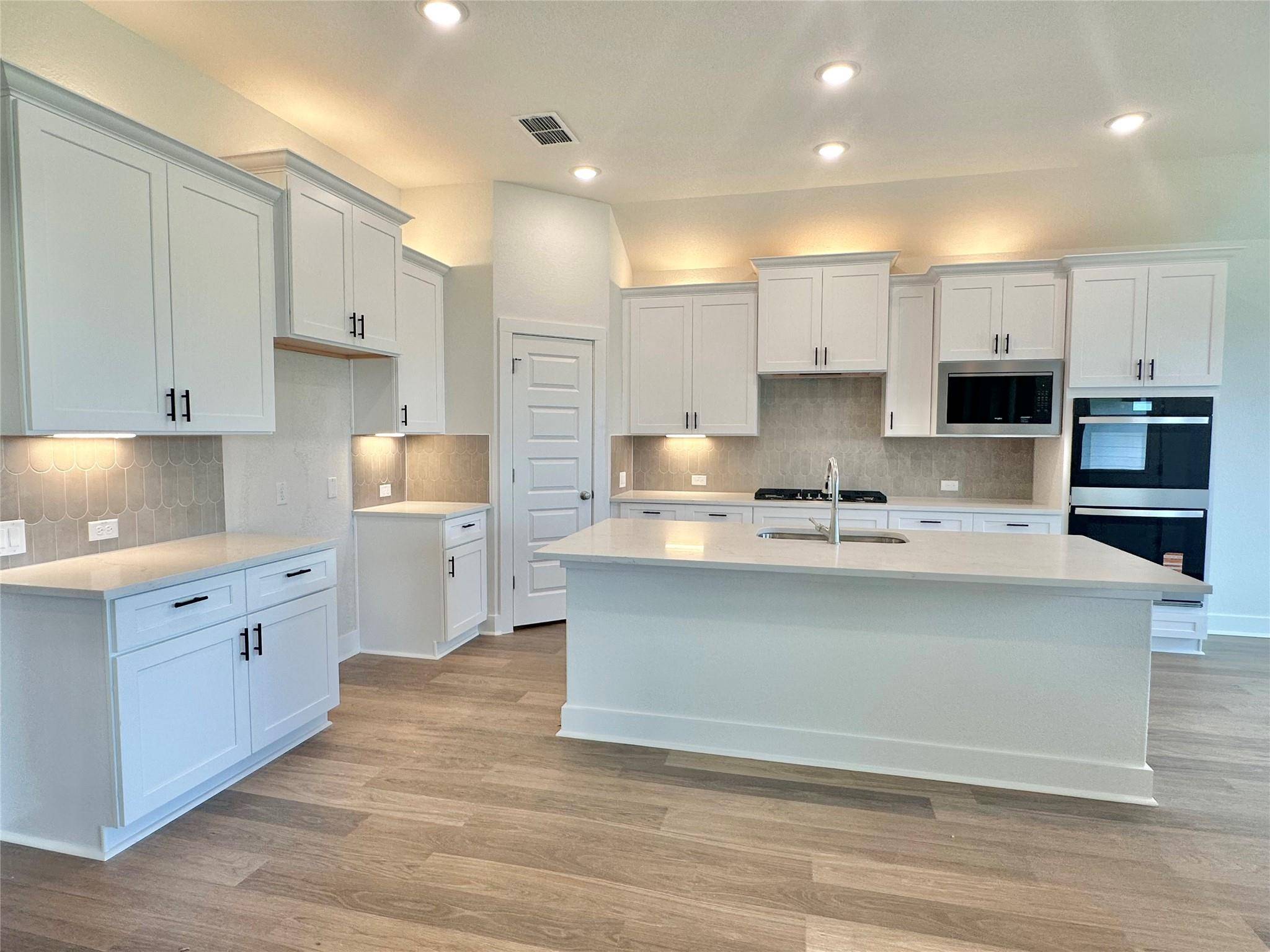 Kyle, TX 78640,300 Treadwell LN