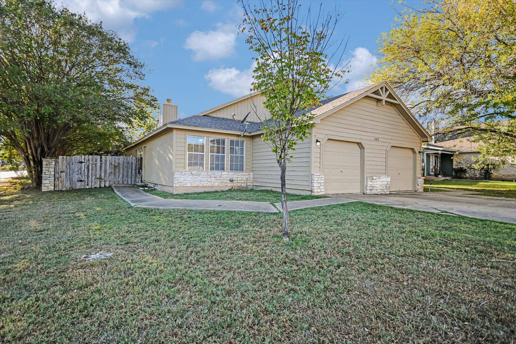 Lakeway, TX 78734,305 Regatta CT