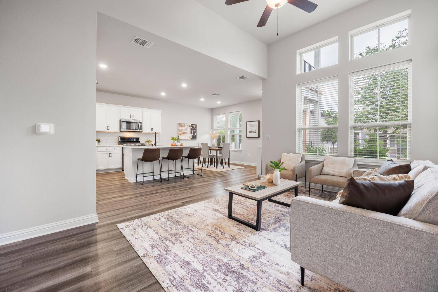 Austin, TX 78744,7902 Sutcliffe DR