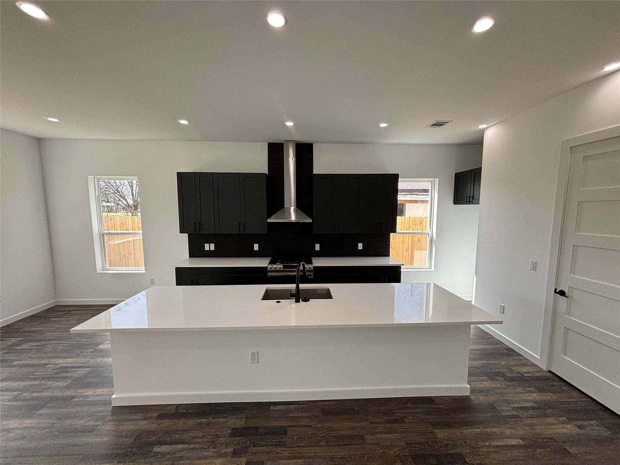 Lockhart, TX 78644,1006 4th ST