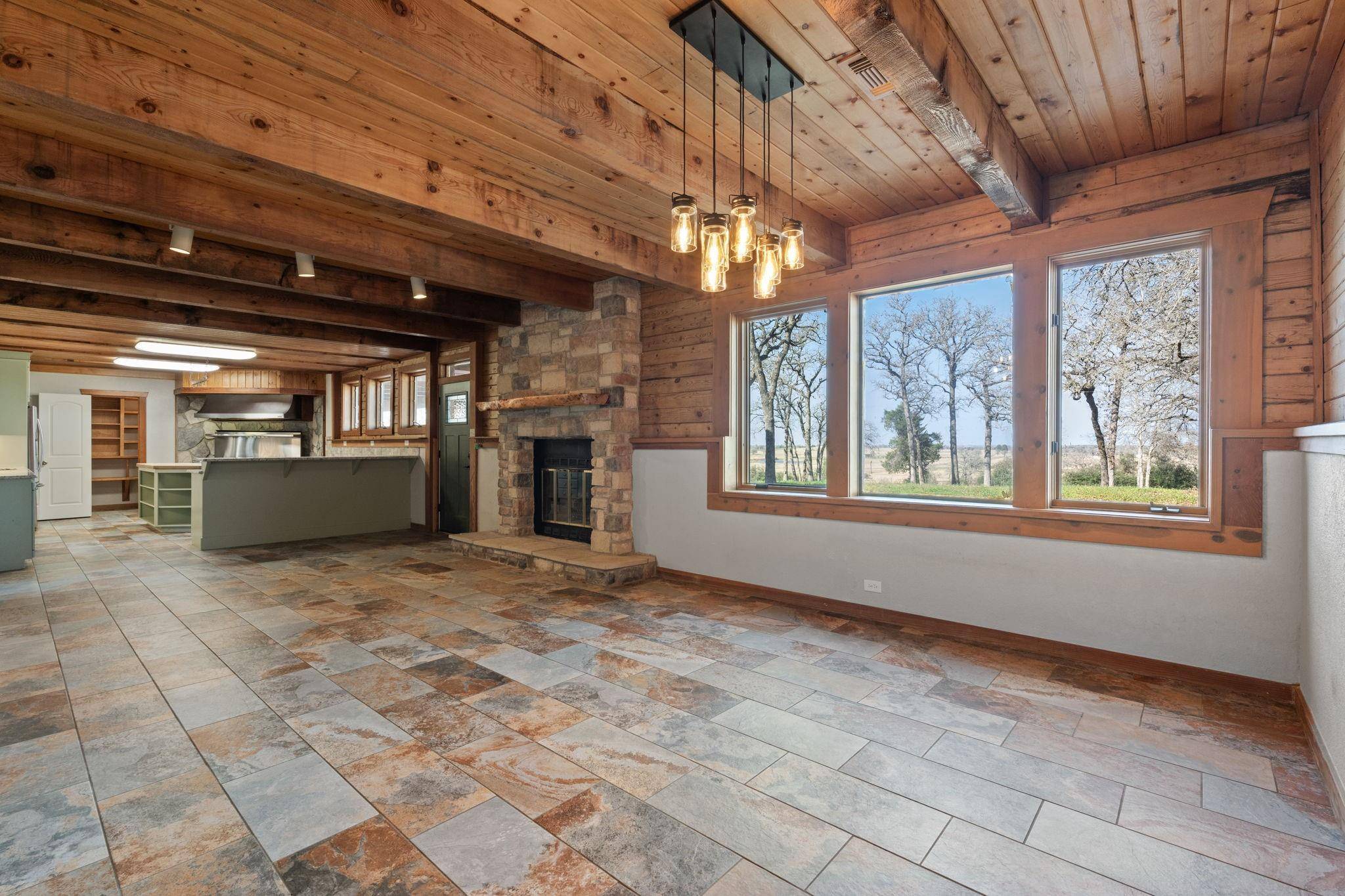 Rosanky, TX 78953,180 Bradley LN