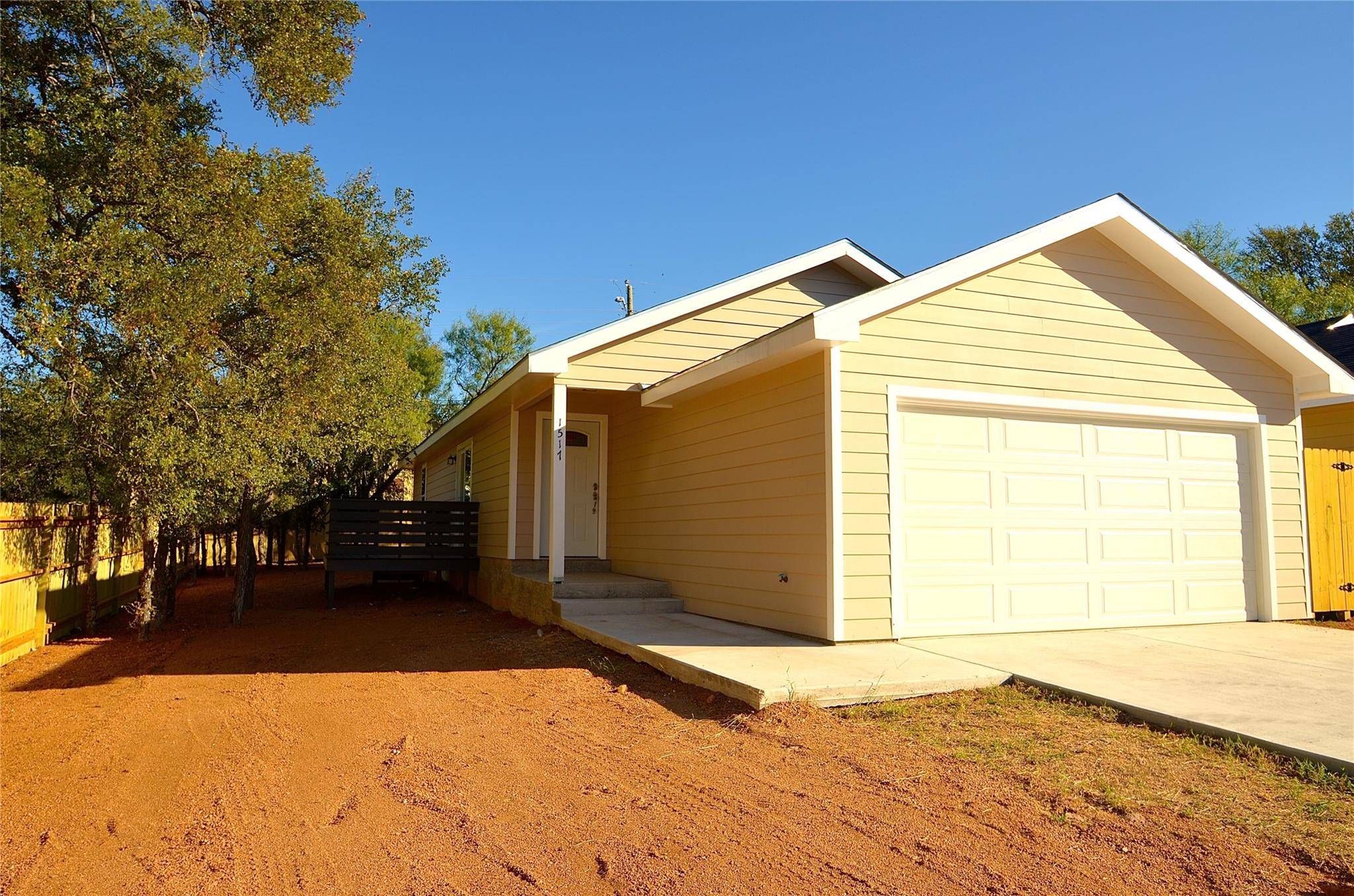 Kingsland, TX 78639,1517 Navajoe TRL