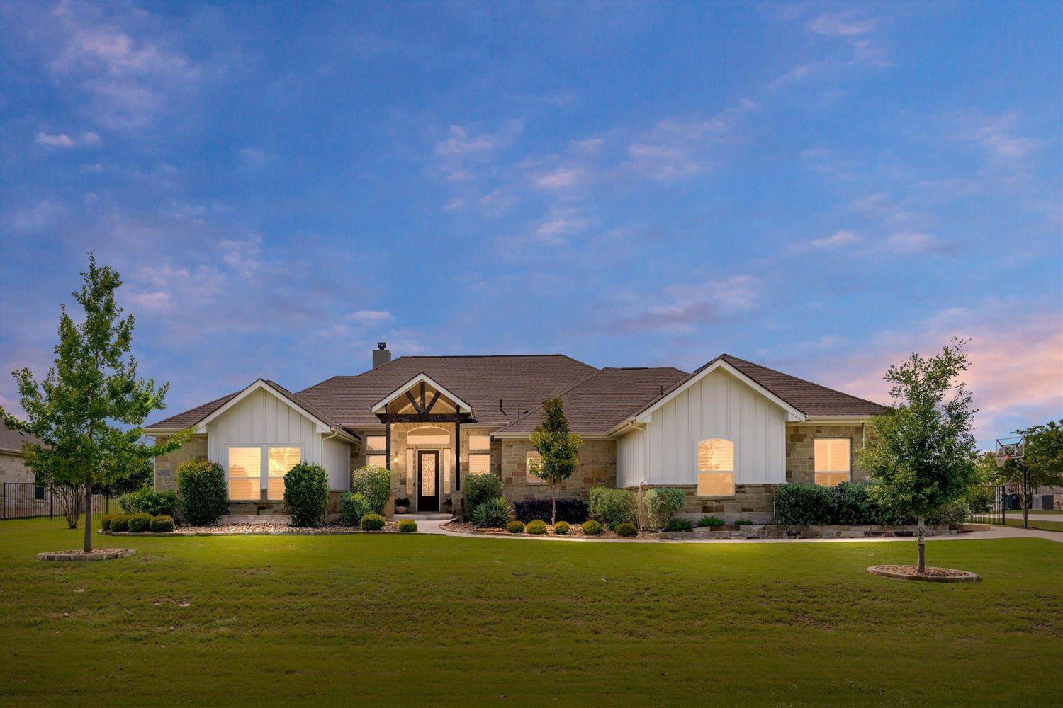 Liberty Hill, TX 78642,304 Joya DR