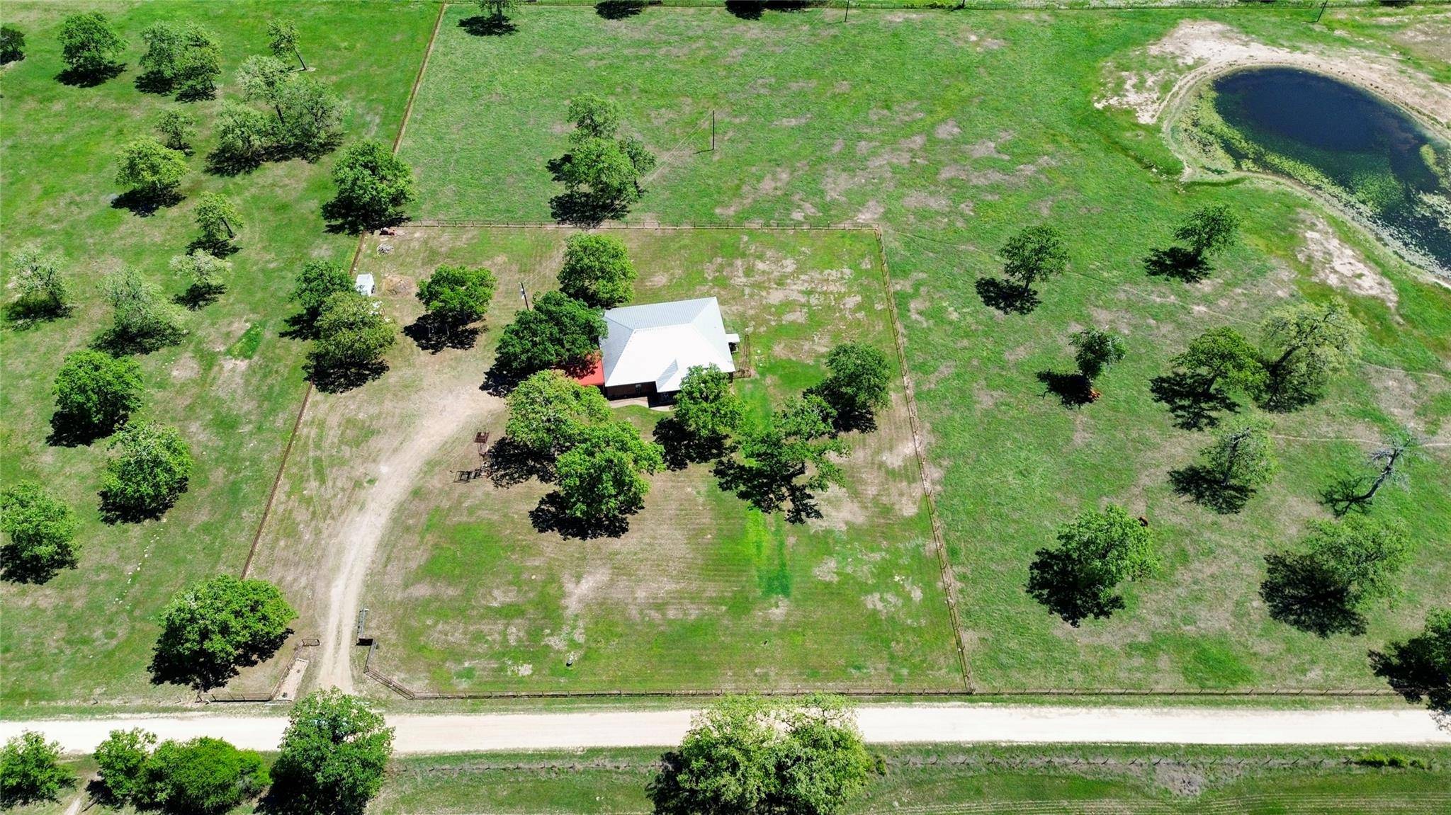 Ledbetter, TX 78946,1176 Private Road 5011