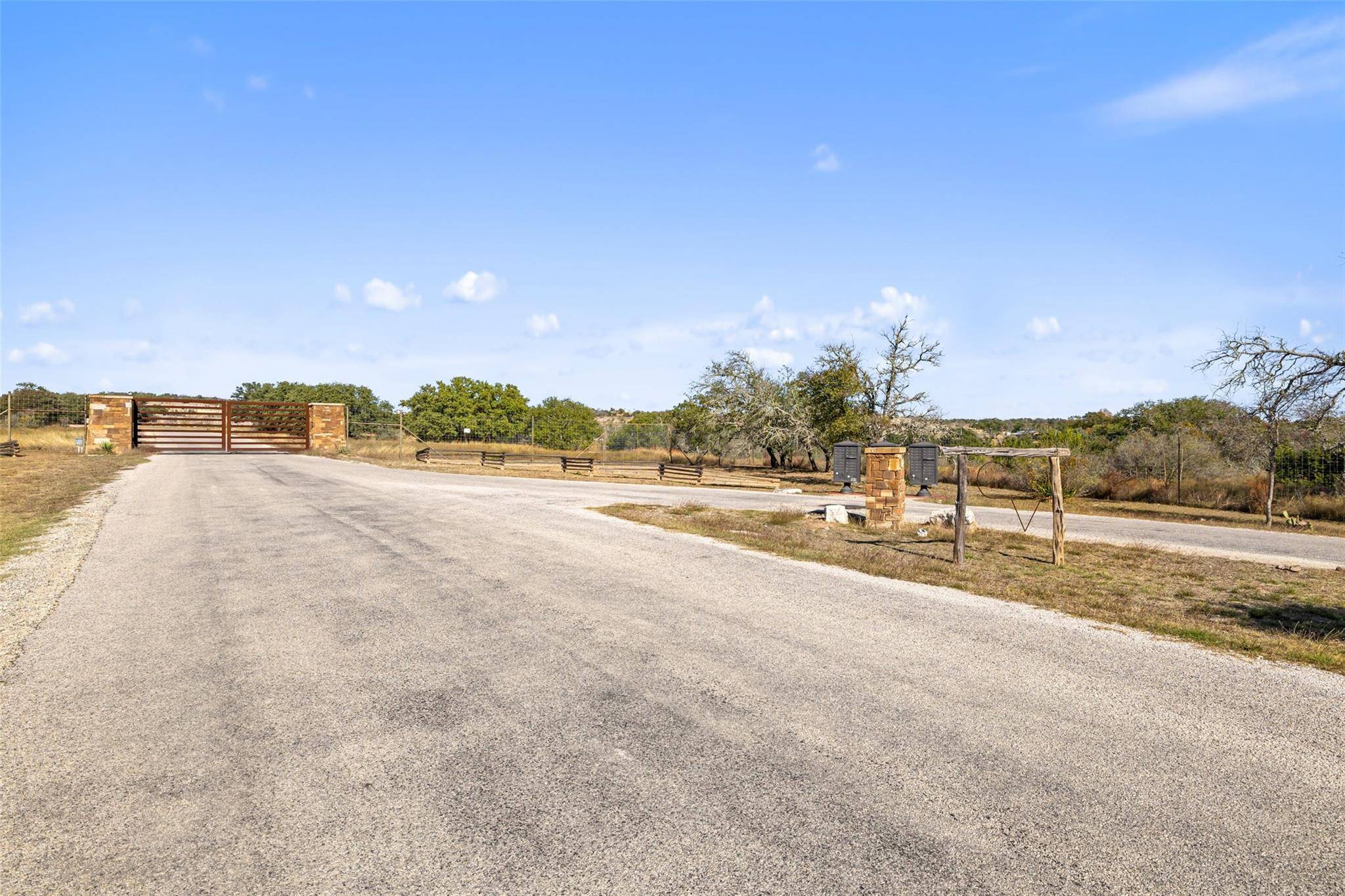 Fredericksburg, TX 78624,271 S Cielo Vista CT