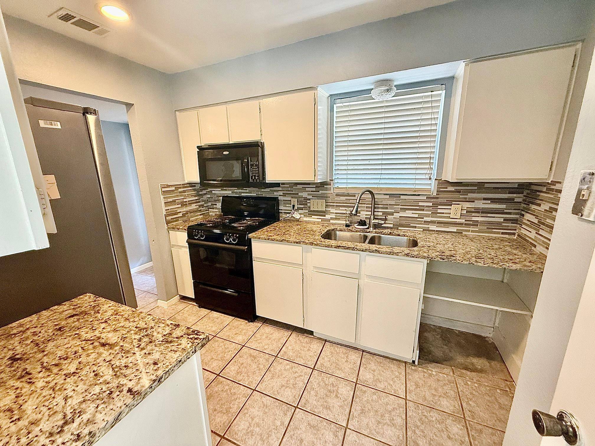 Austin, TX 78727,1913 Magazine ST