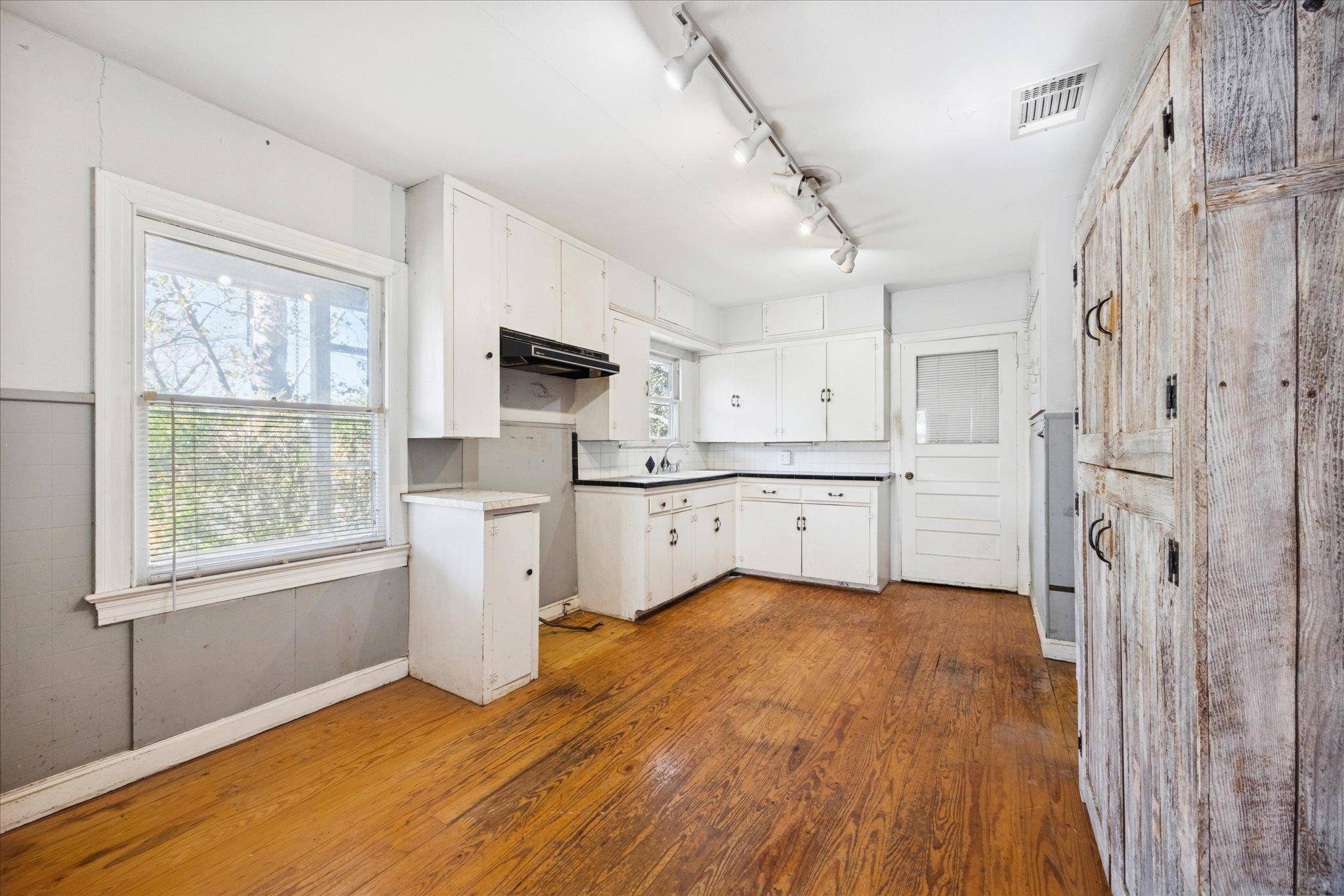 Austin, TX 78745,4415 Jester DR