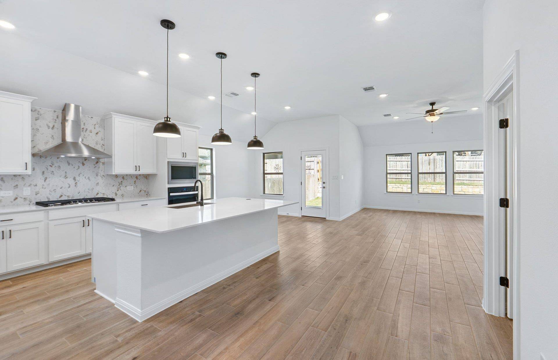 Georgetown, TX 78628,808 Crescent View DR