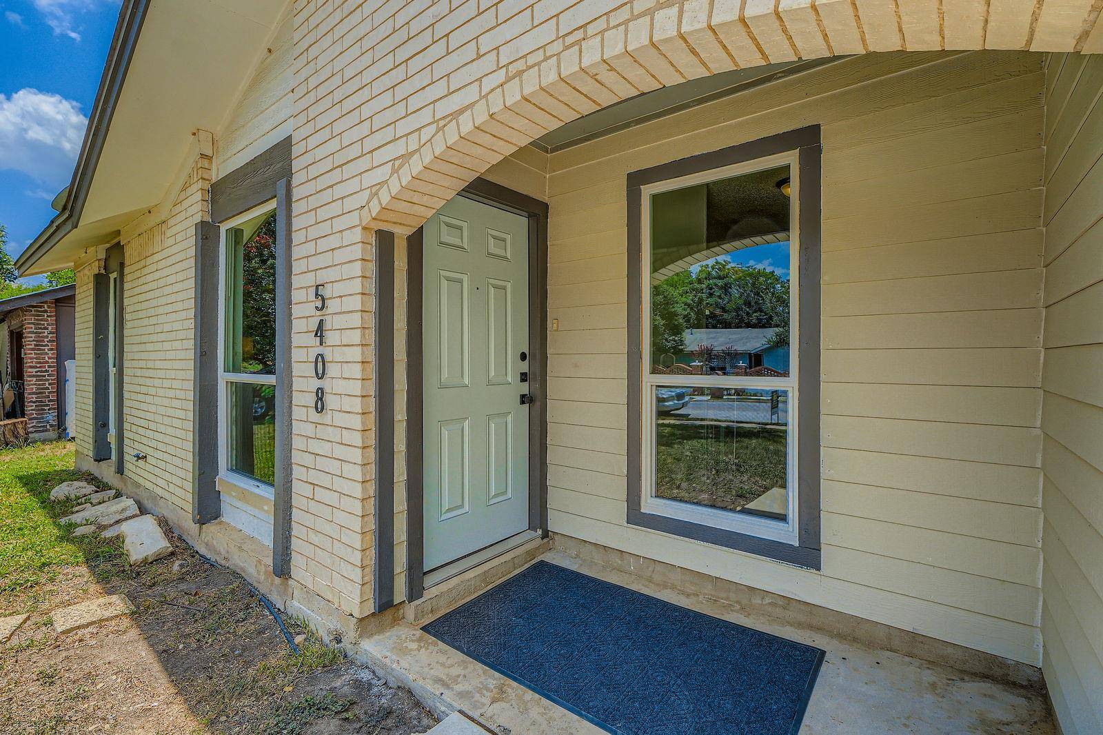 Austin, TX 78744,5408 Peppertree PKWY
