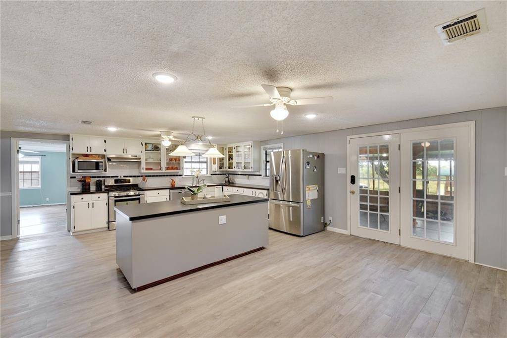 Dale, TX 78616,19142 Camino Real