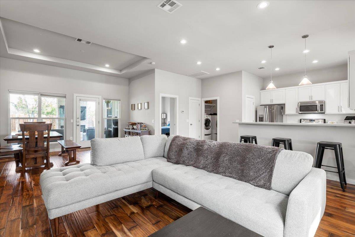 Lakeway, TX 78734,15202 CAVALIER CANYON DR