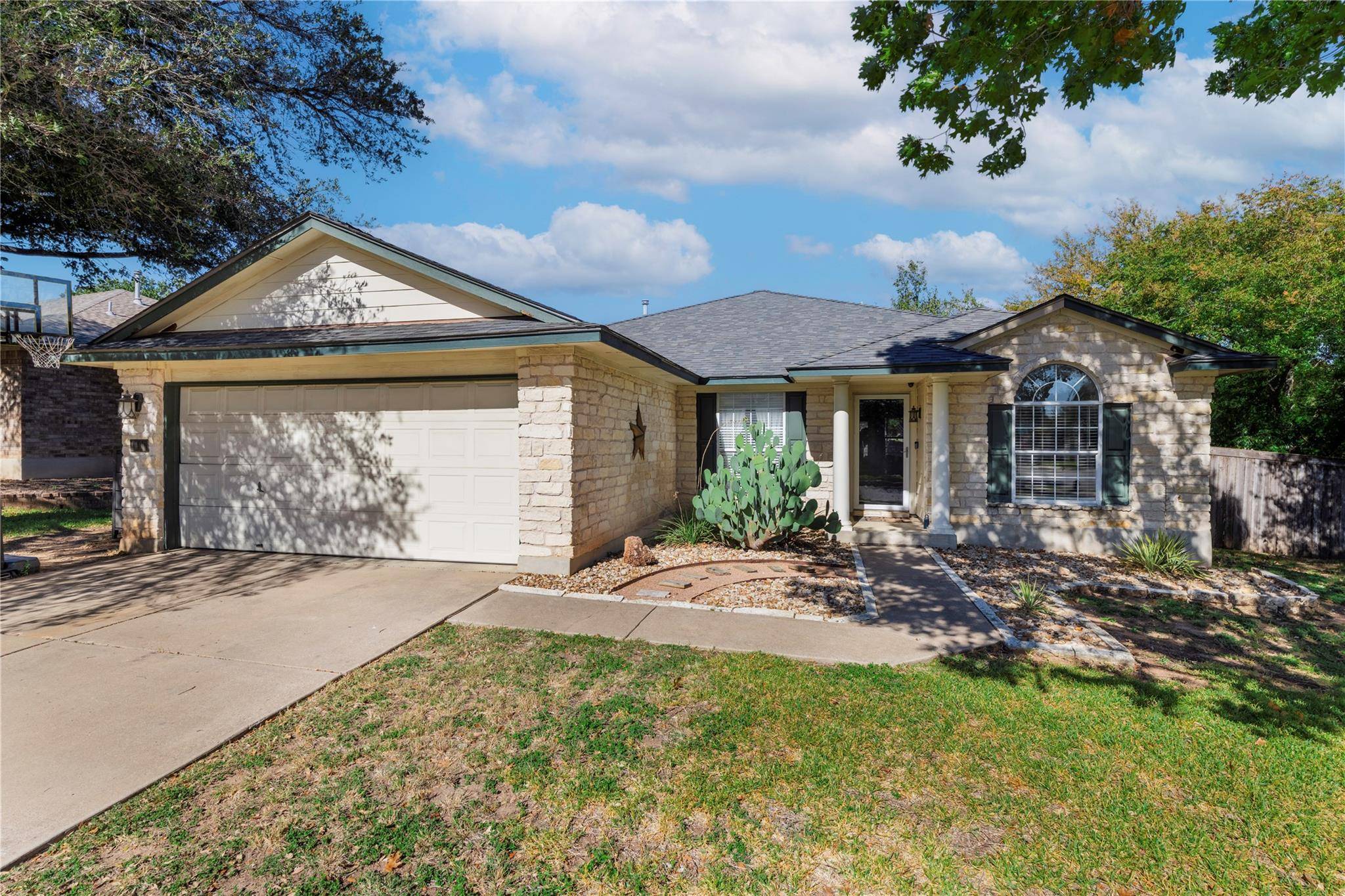 Cedar Park, TX 78613,1400 Santana ST