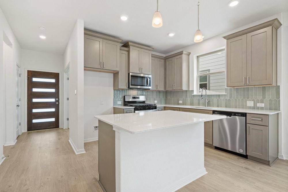 Kyle, TX 78640,153 Greeneyes WAY