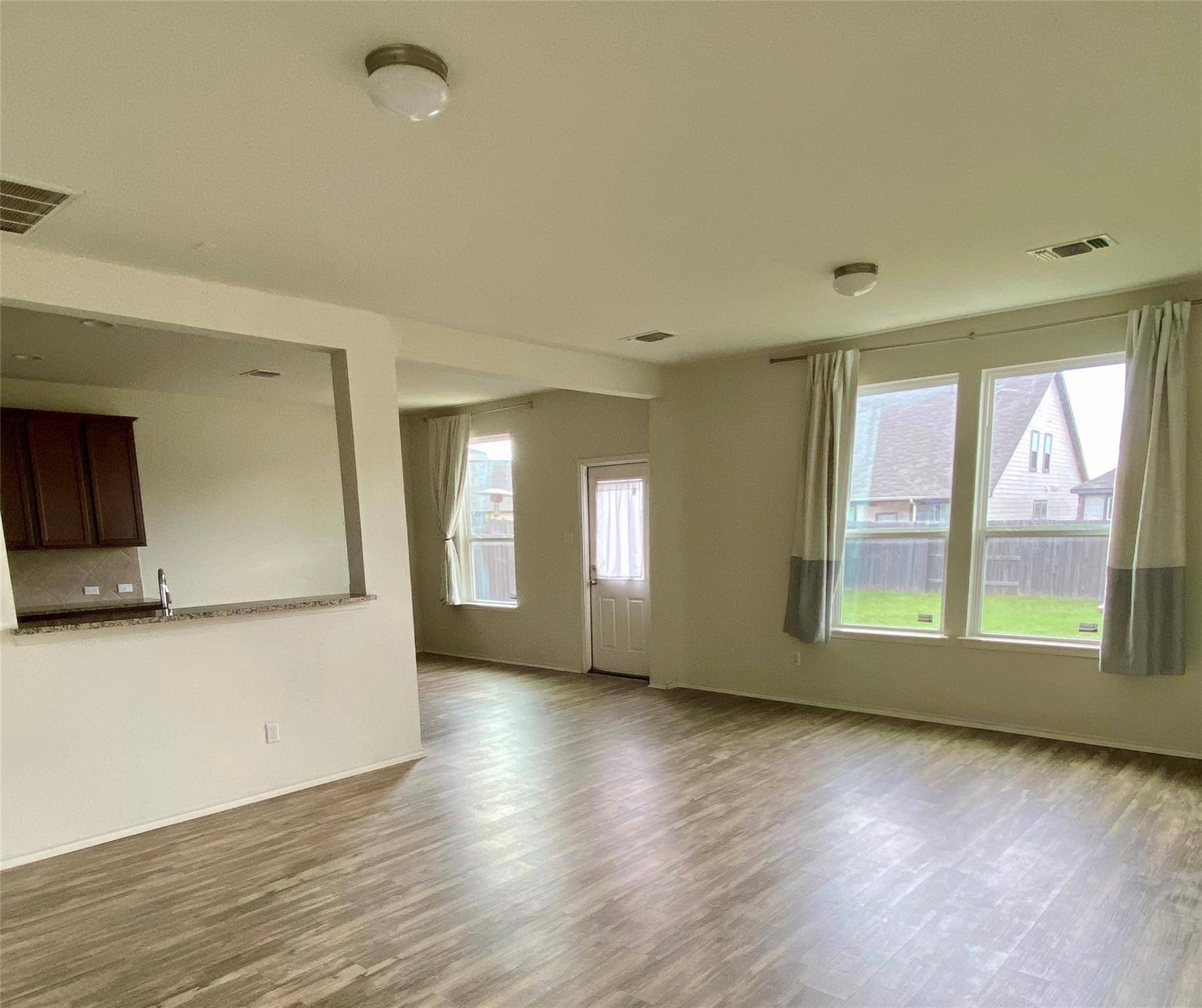 Buda, TX 78610,167 Yellowbark ST