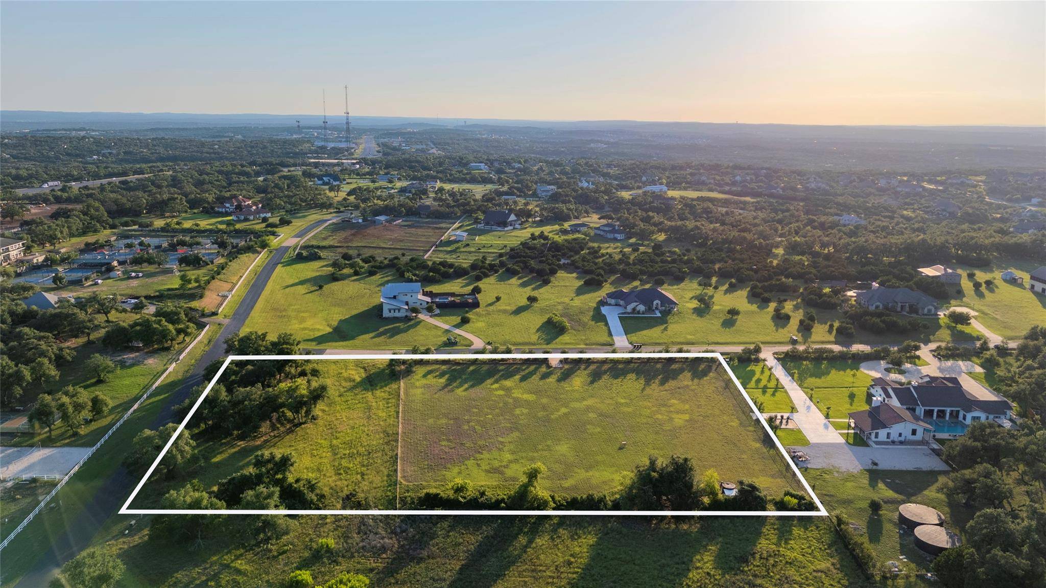 Austin, TX 78737,162 Winning Colors