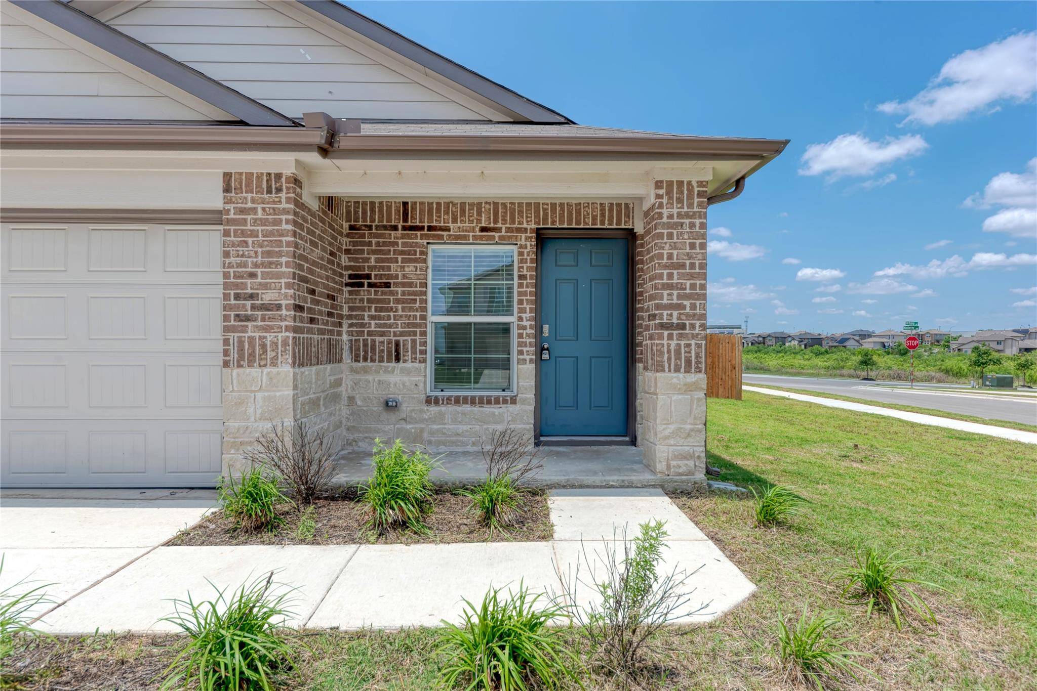 San Marcos, TX 78666,105 Calgary LN