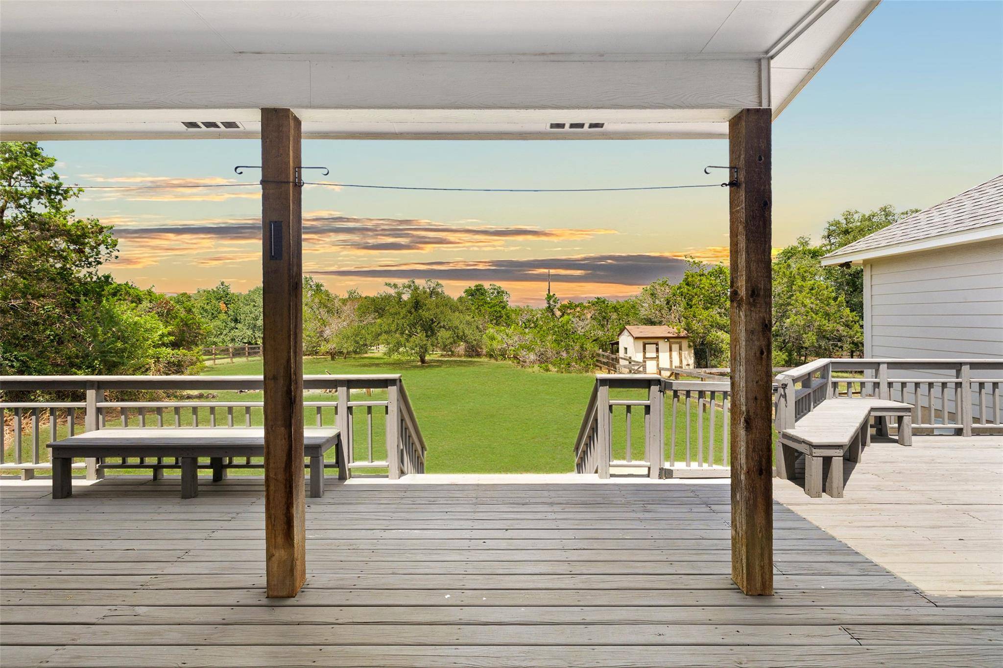 Dripping Springs, TX 78620,208 Saddletree LN