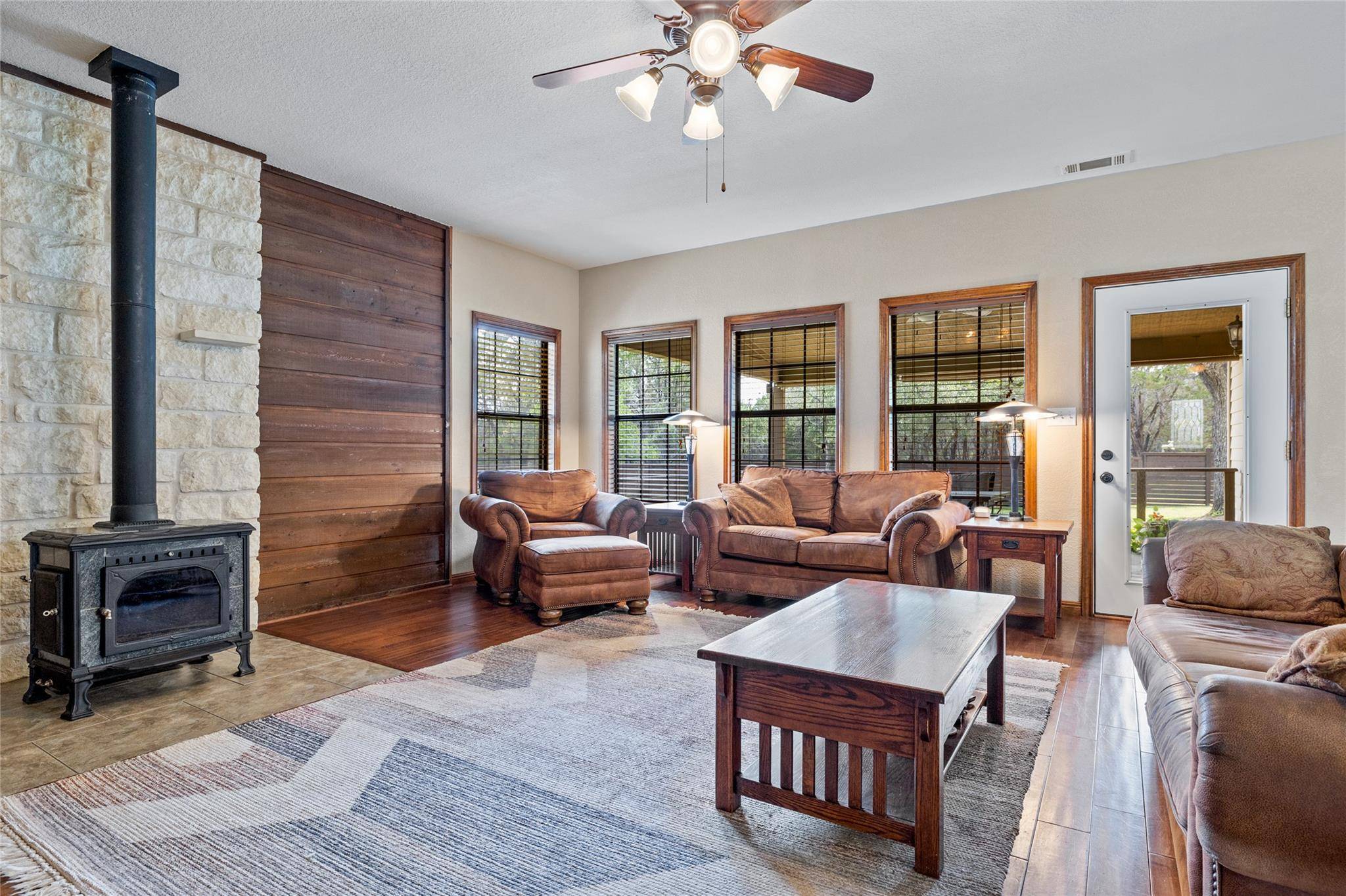 Liberty Hill, TX 78642,225 Foust DR