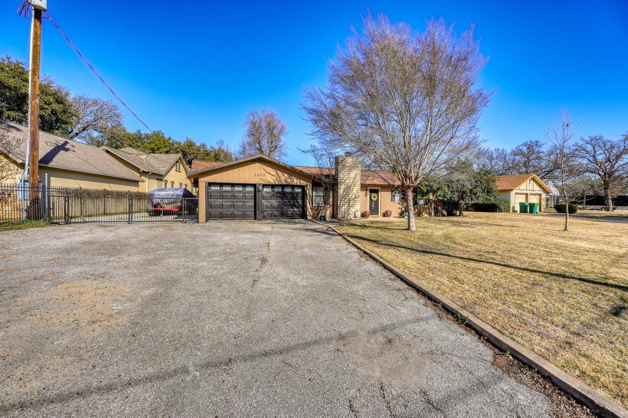 Highland Haven, TX 78654,1408 Highland Dr DR