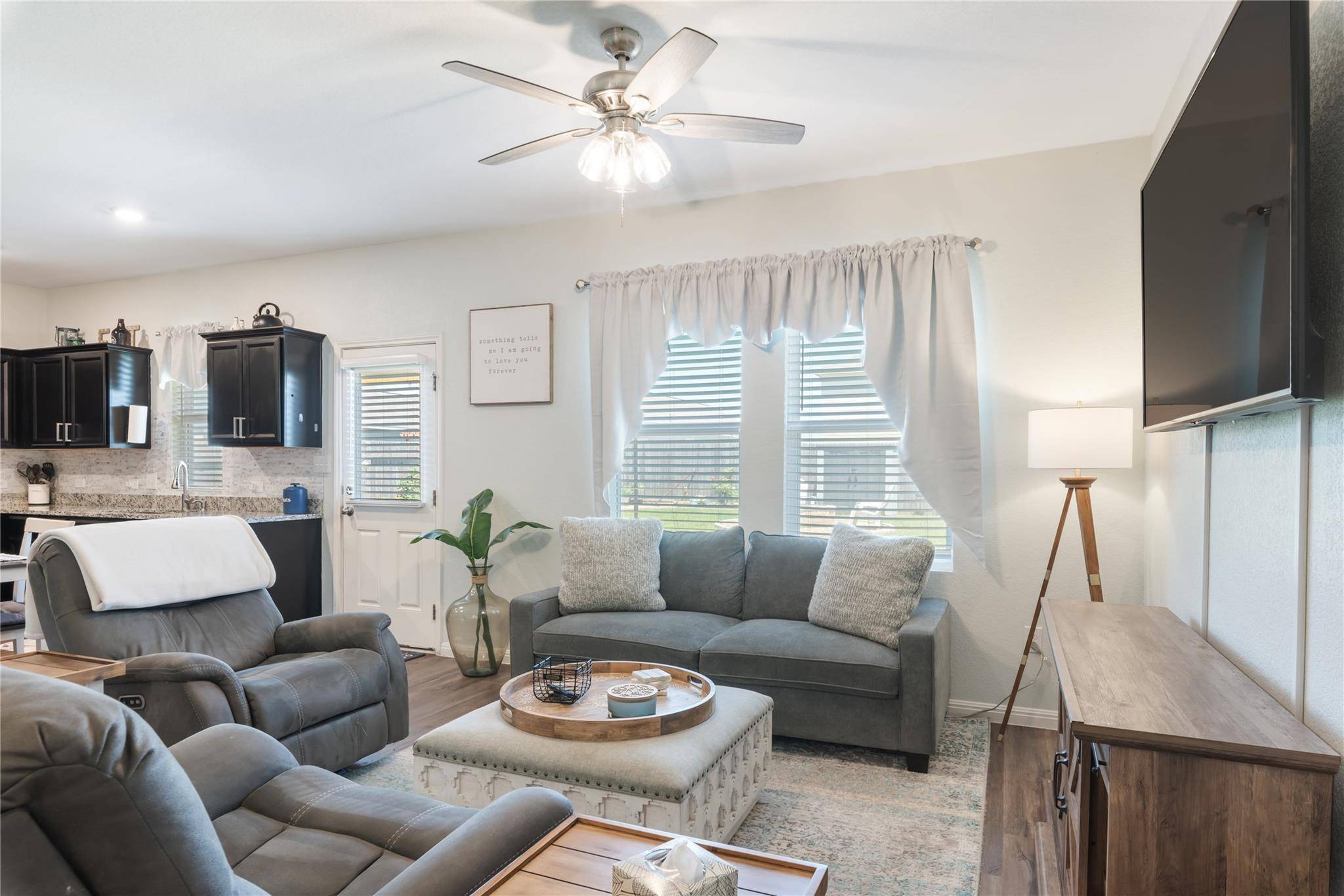 Jarrell, TX 76537,204 Peony LN