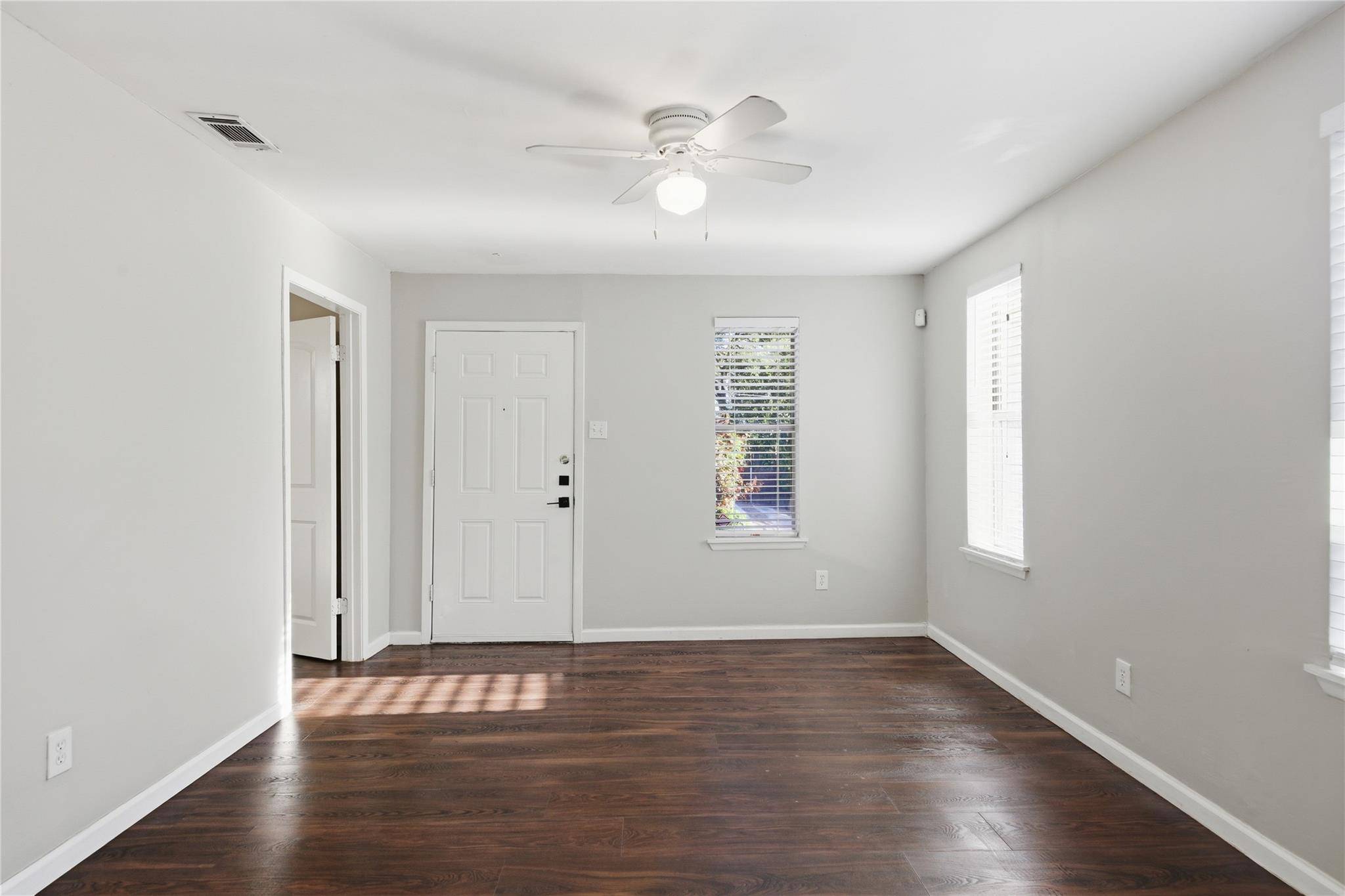 Austin, TX 78702,2308 E 10th ST