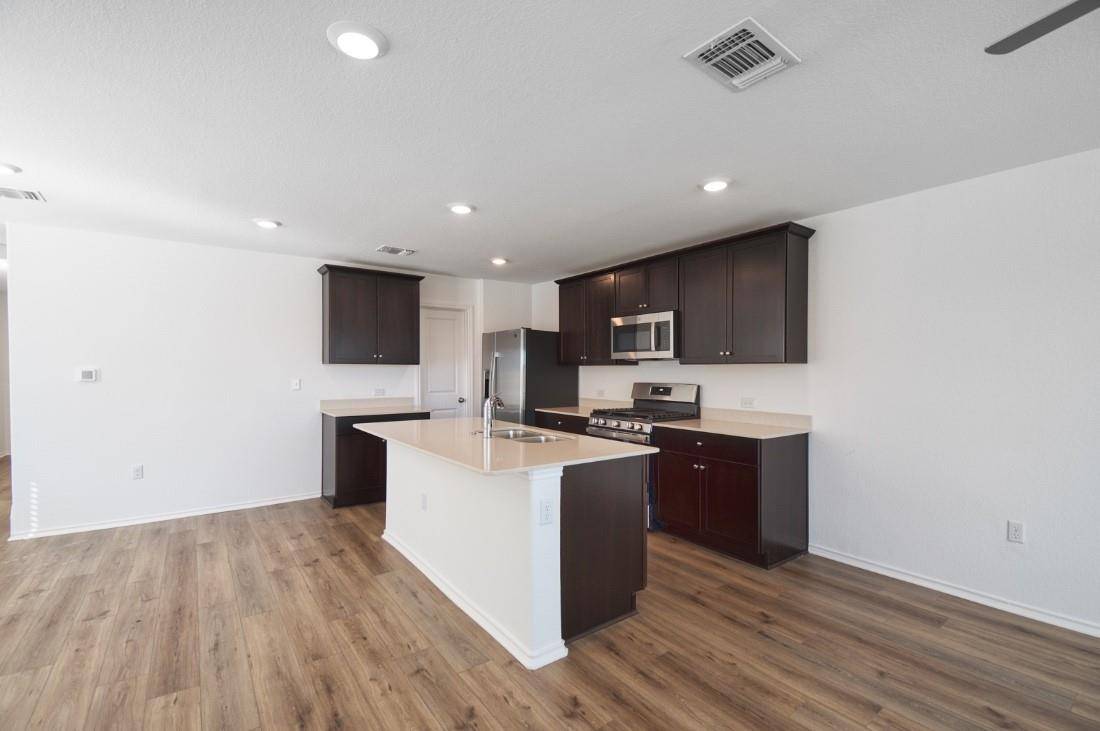 Del Valle, TX 78617,7317 Sparkling Light DR #B