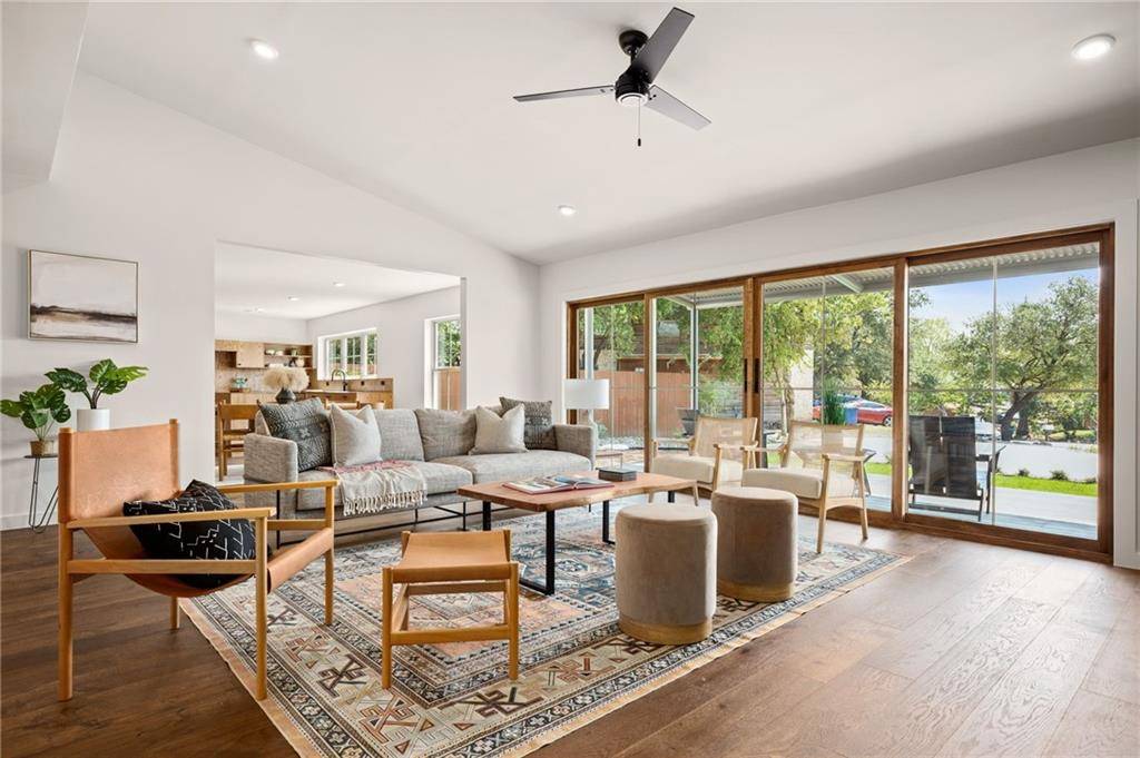 Austin, TX 78741,1906 Cedar Ridge DR