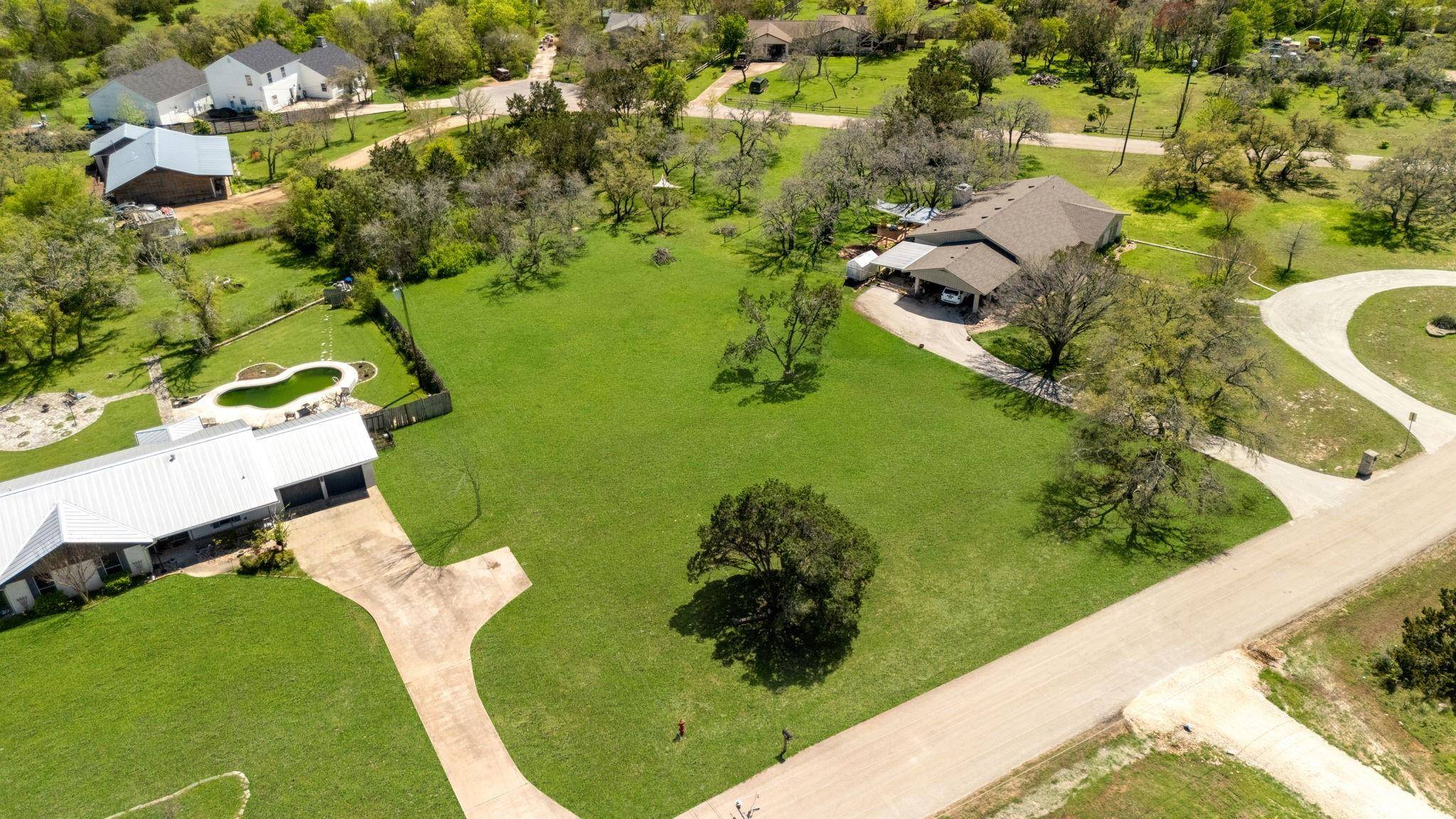 Dripping Springs, TX 78620,201 Retha DR