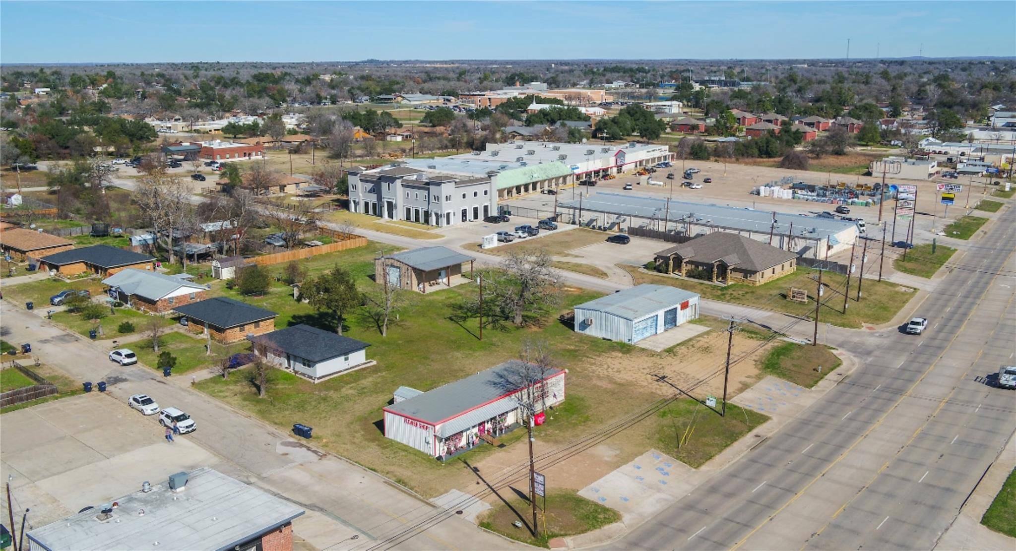 Rockdale, TX 76567,1614 W Cameron Ave