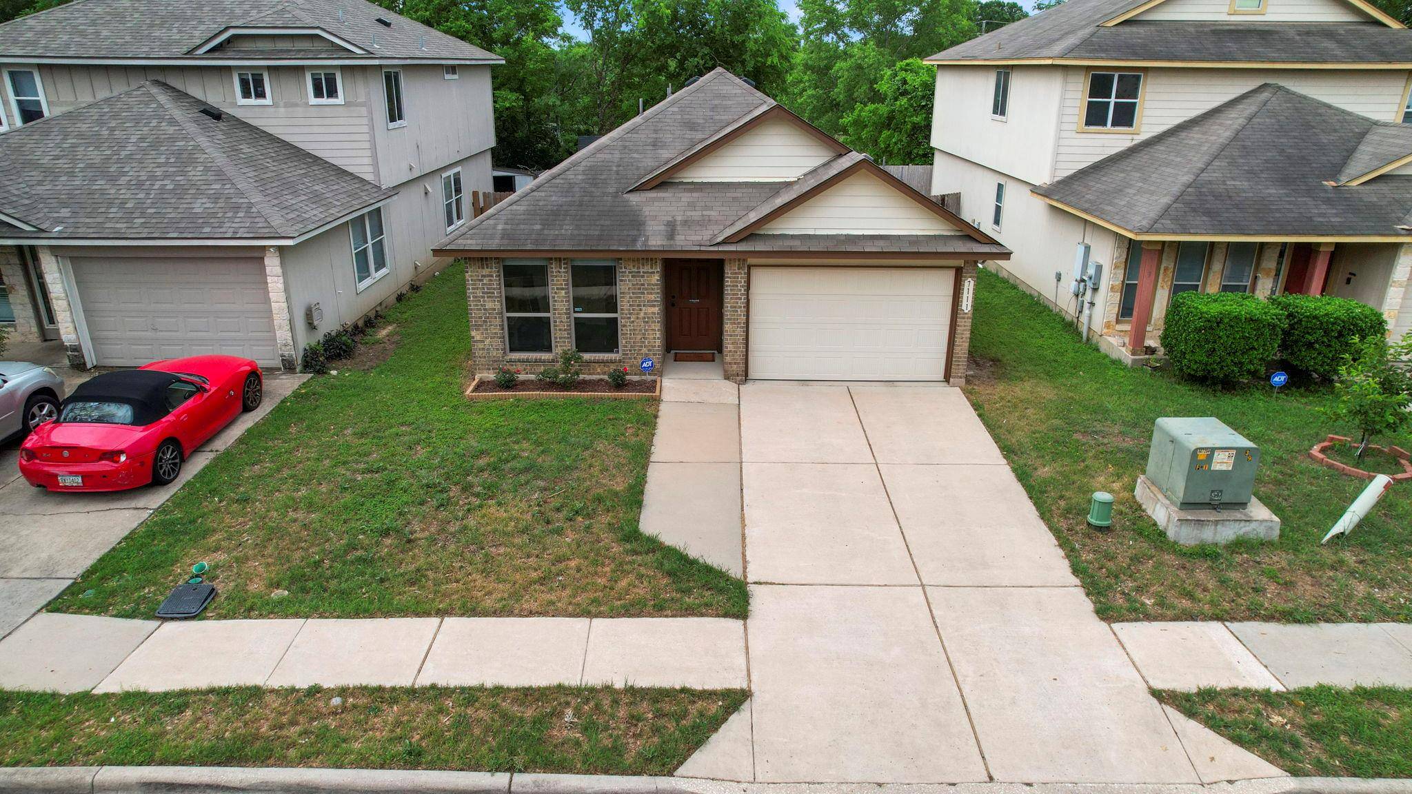 Austin, TX 78744,7111 Thannas WAY