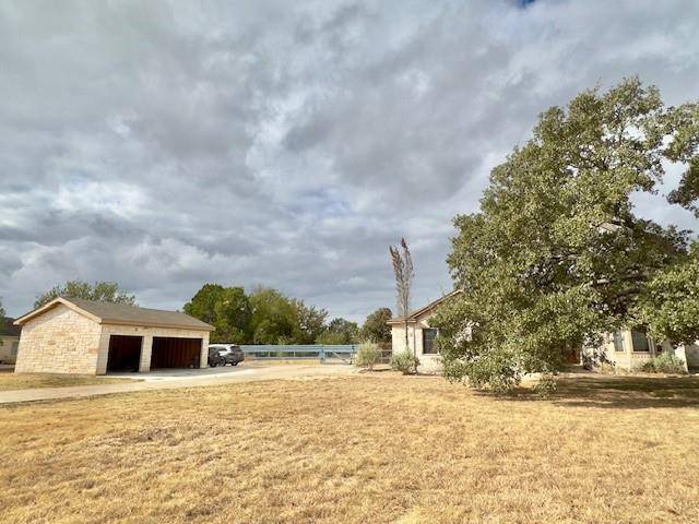 Buda, TX 78610,338 Richards DR