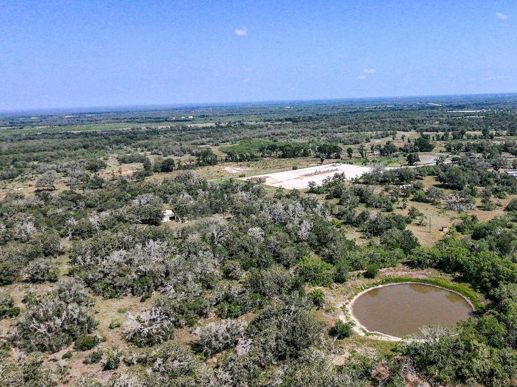 Smiley, TX 78159,502 Robertson RD