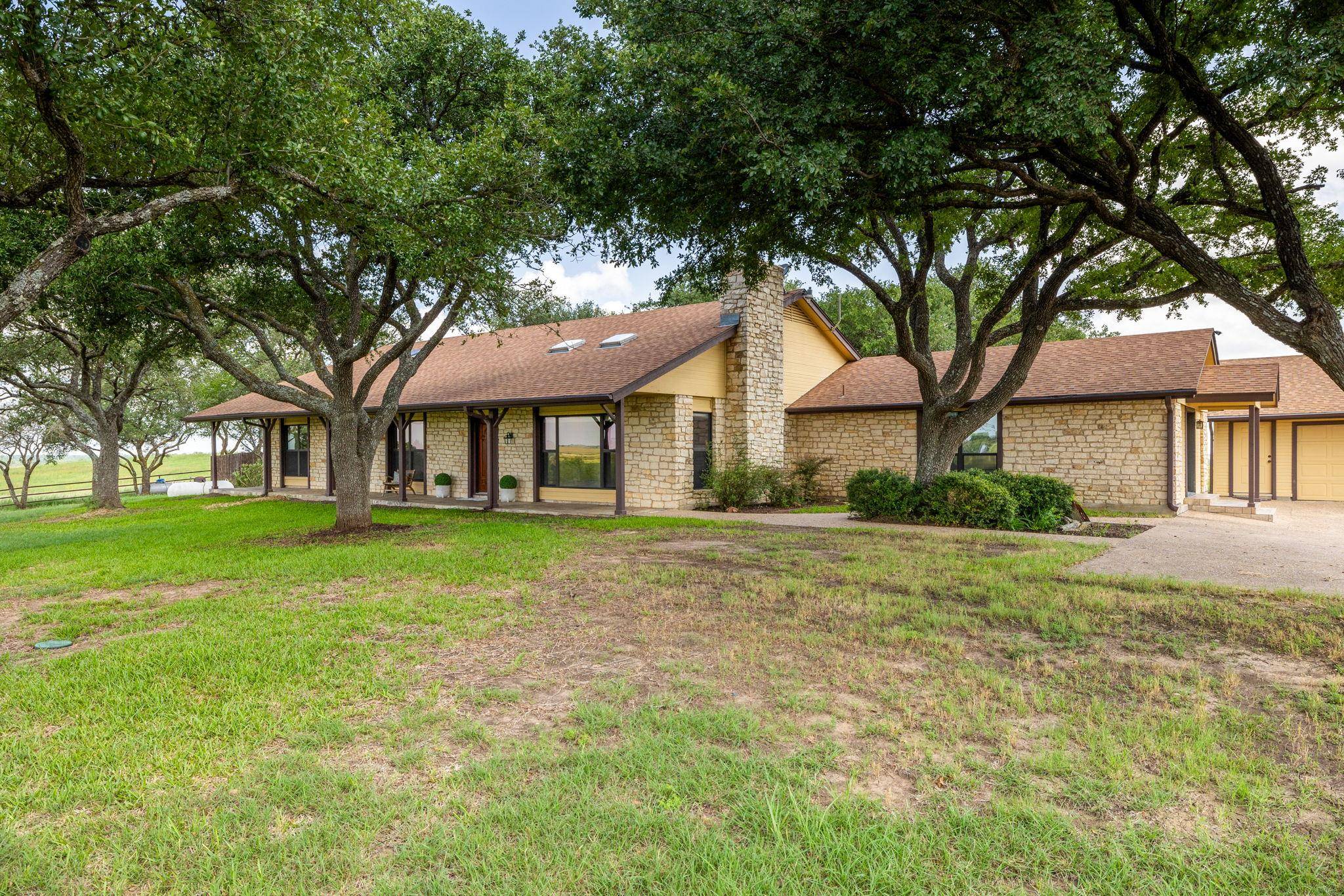 Coupland, TX 78615,800 County Road 458 RD