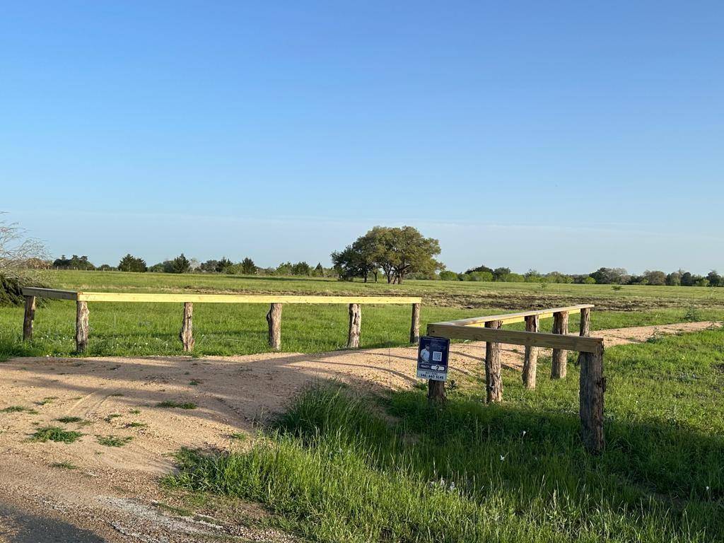 Schulenburg, TX 78956,000 - Lot 2 County Road 222