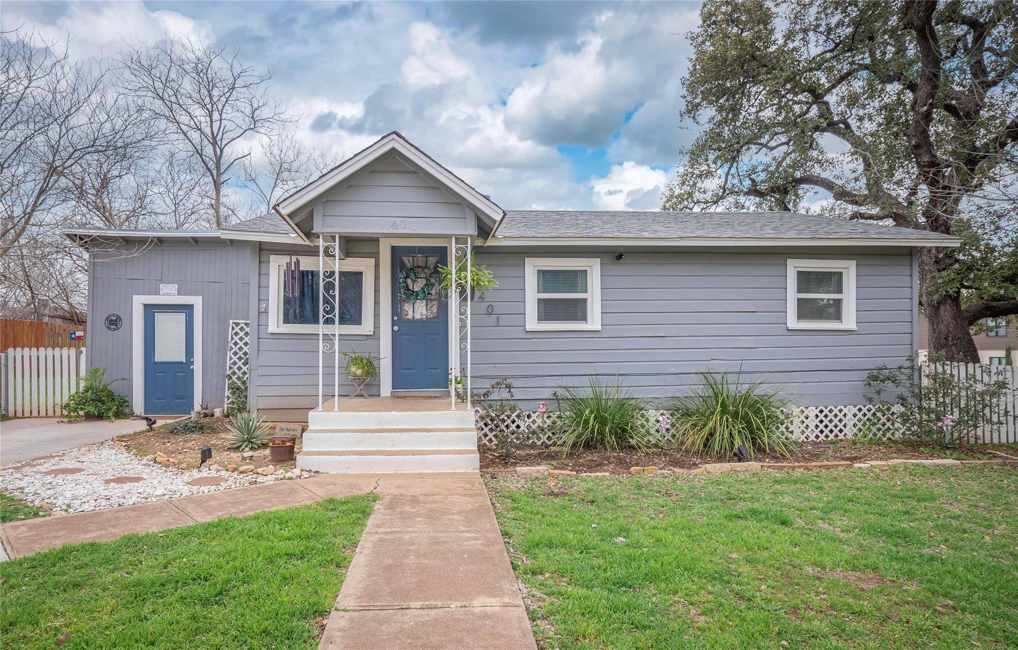Georgetown, TX 78626,401 W 2nd ST