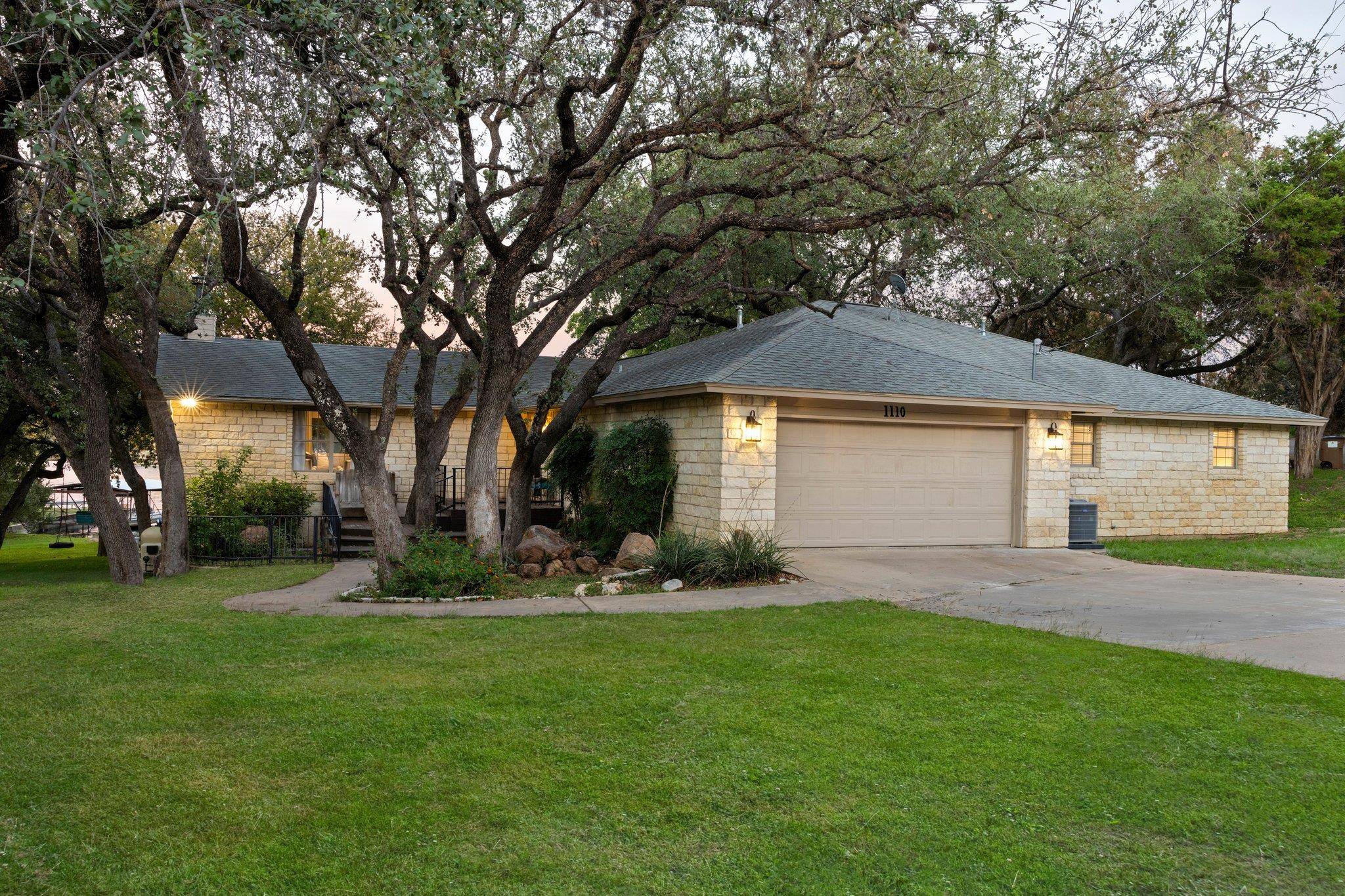 Buchanan Dam, TX 78609,1110 S S  Rockwood DR