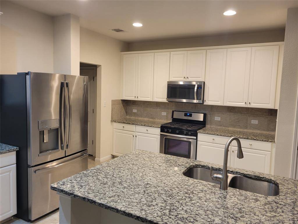 Dripping Springs, TX 78620,214 Diamond Point DR