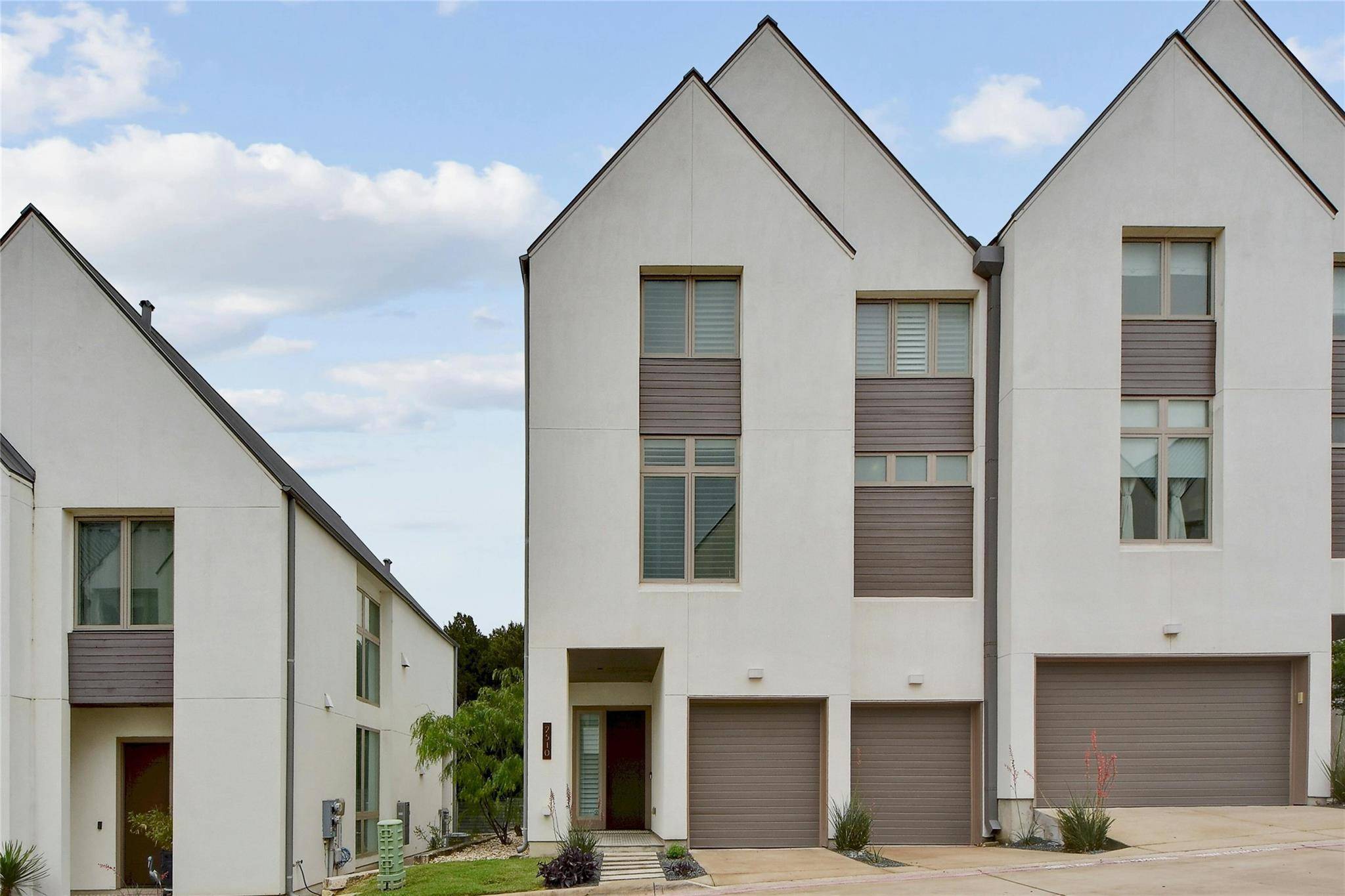 Austin, TX 78746,2510 Sutherland ST