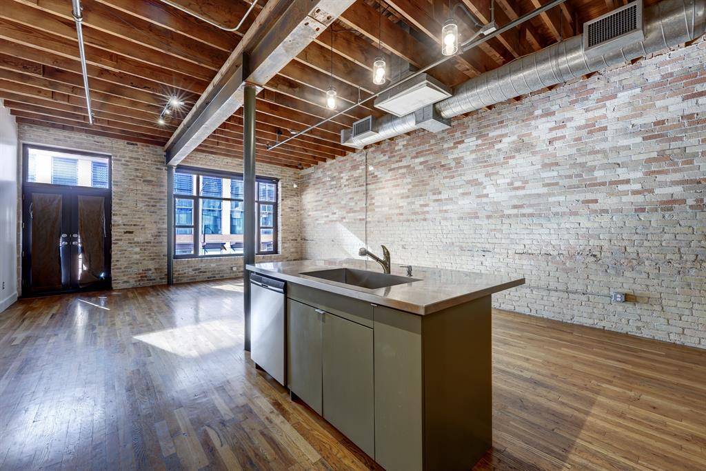 Austin, TX 78701,411 Brazos ST #206