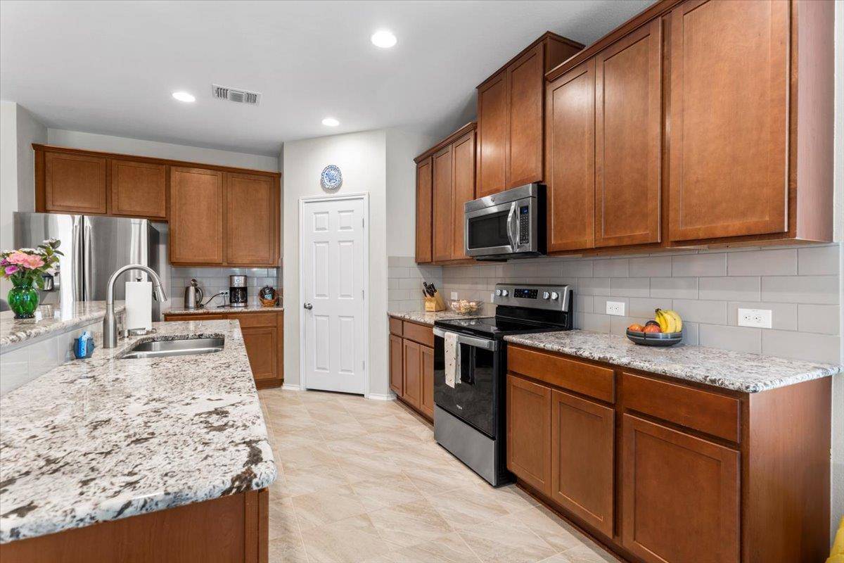 Georgetown, TX 78628,30305 Tiger Woods DR